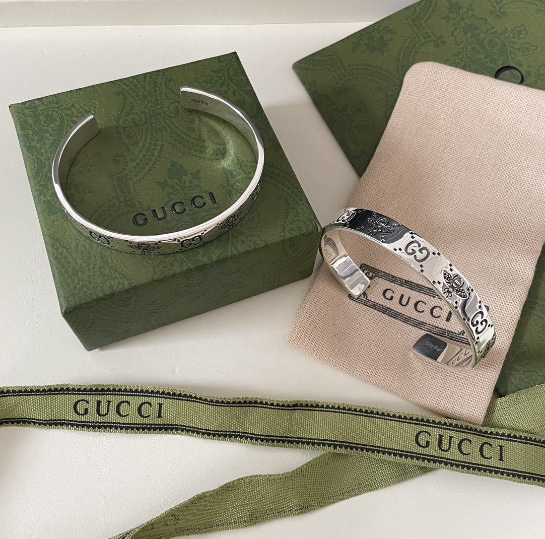 TOP GUCCI Bee Bracelet - Silver