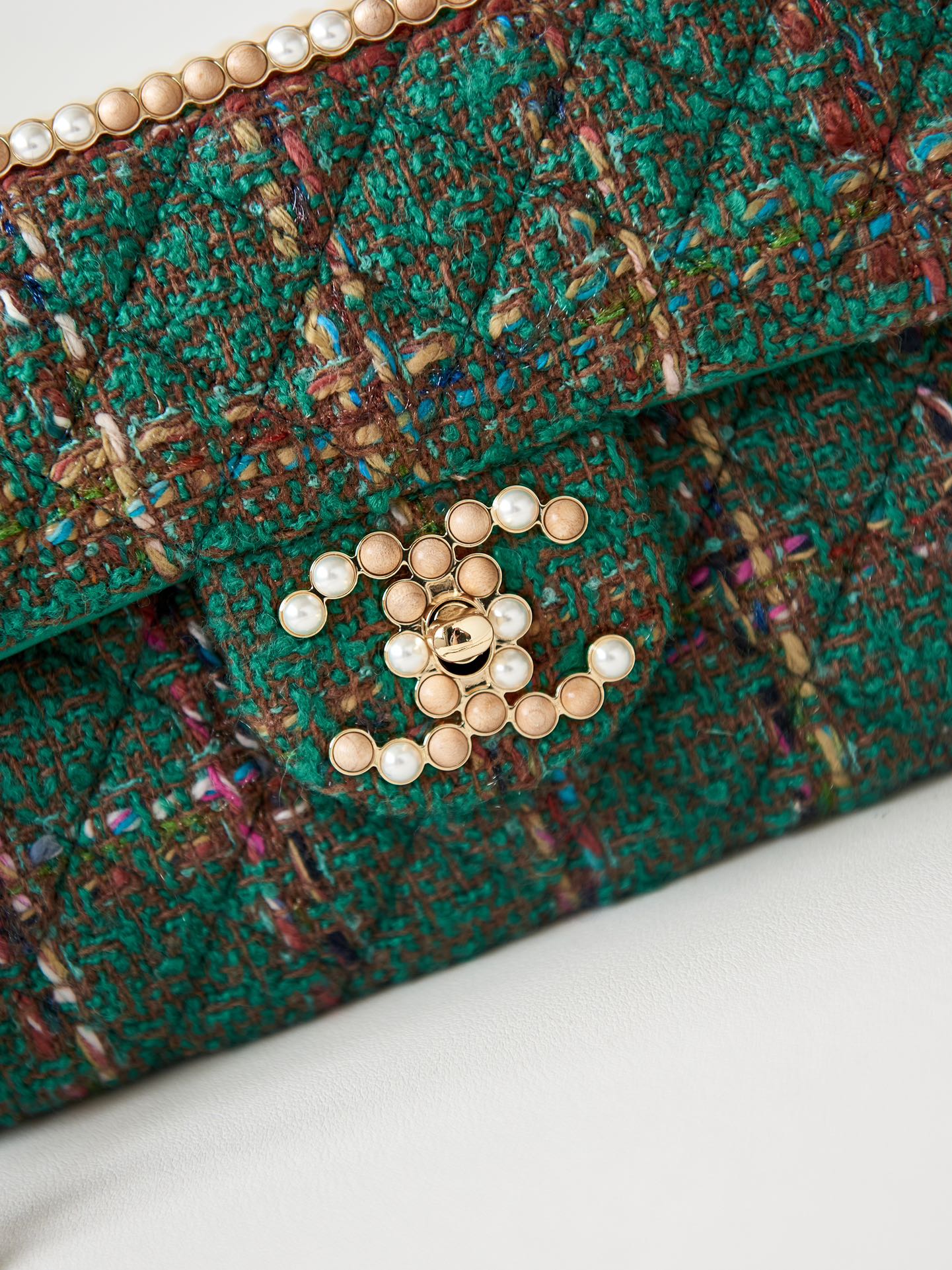 TOP CHANEL Pearl Chain Bag 19x29x9cm - Green