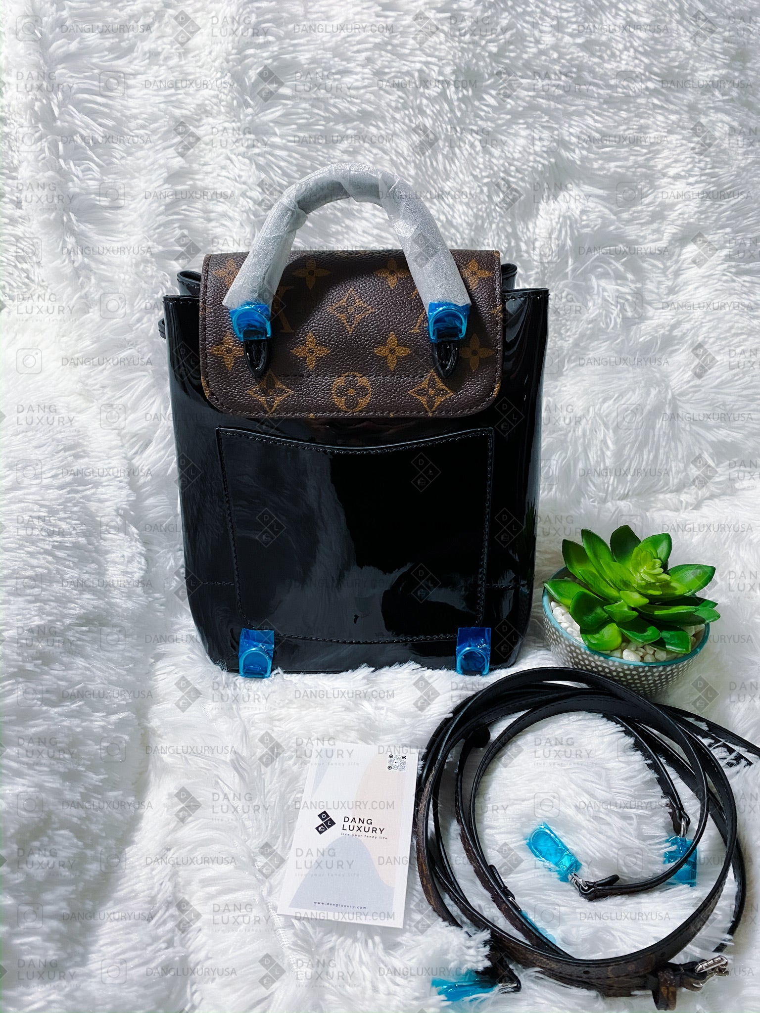 TOP Louis Vuitton LV Hot Springs Backpack Monogram 22×7×12 cm-Brown
