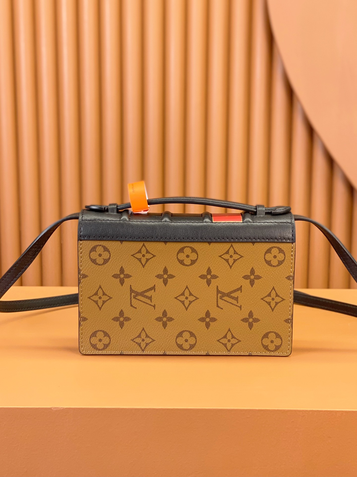 TOP Louis Vuitton LV BOOK CHAIN WALLET Bag 20x14x4cm - Brown