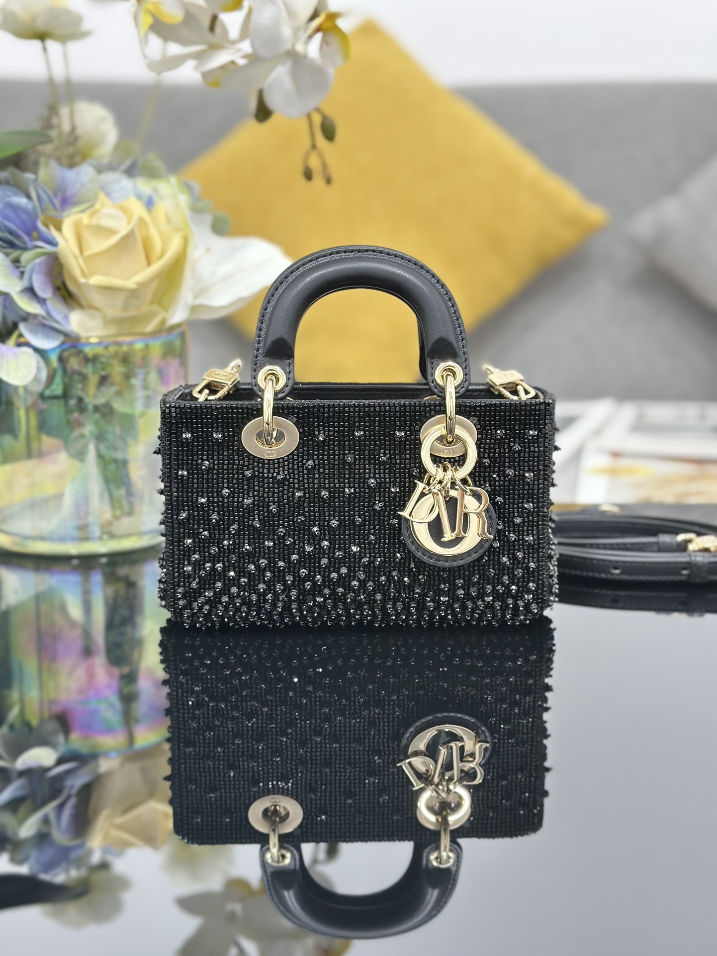 TOP Christian Dior Super Mini Embroidery Beads Lady D-Joy Bag 16x9x5cm - 2 Colors