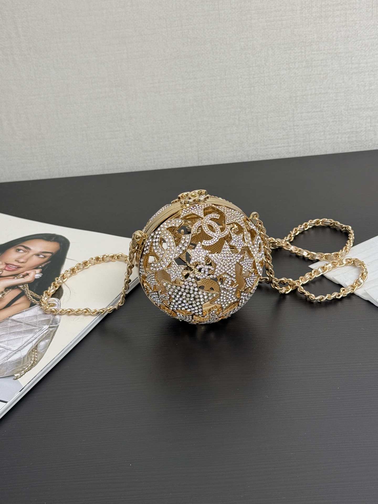 TOP CHANEL Star Hollow Spherical Evening Bag 13×13×13 cm - 2 Colors