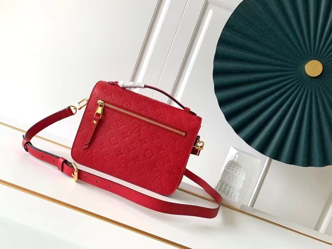 TOP Louis Vuitton LV Pochette Metis Bag 25×19×7cm - Red