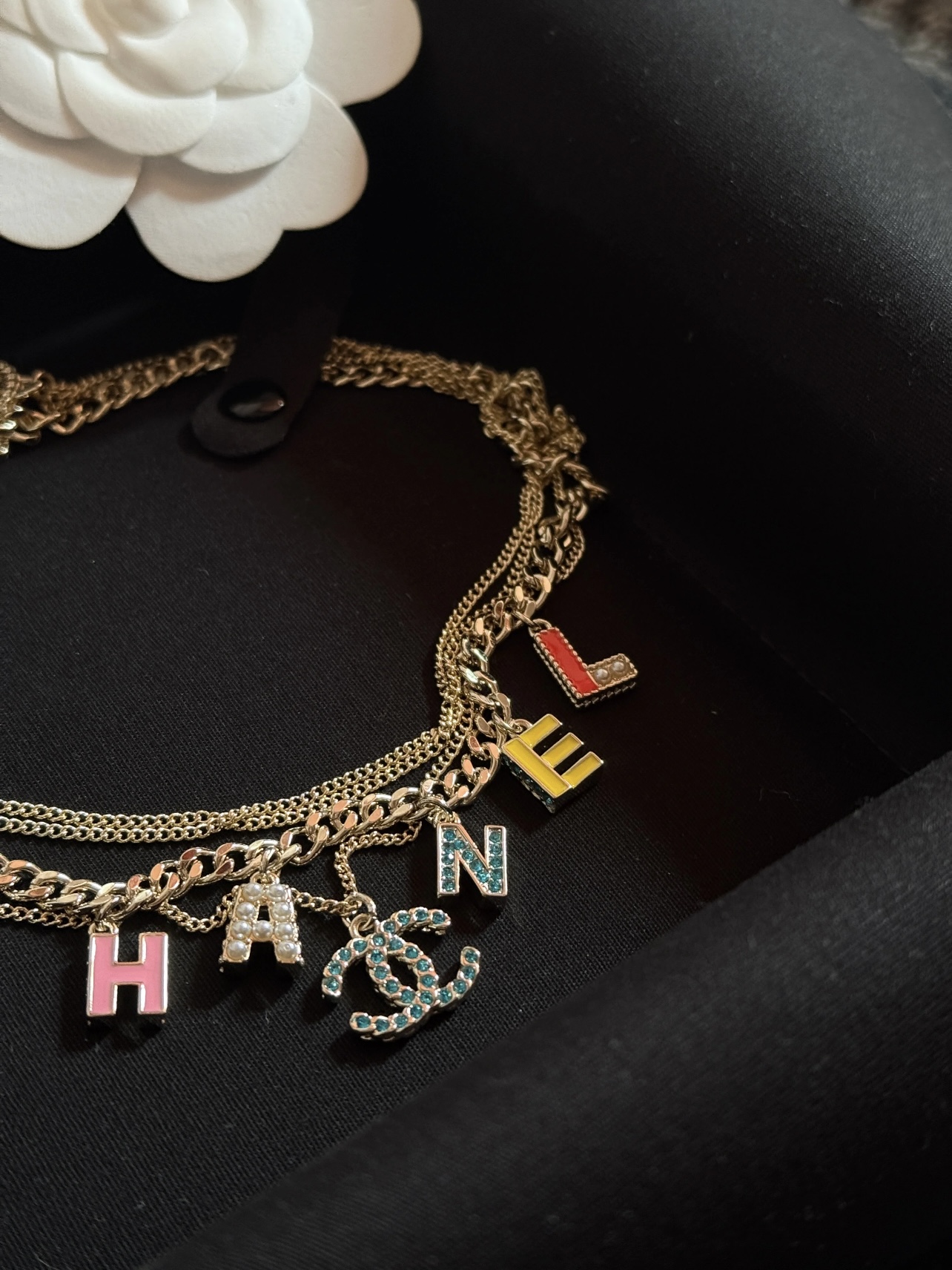 TOP CHANEL Necklace - Gold