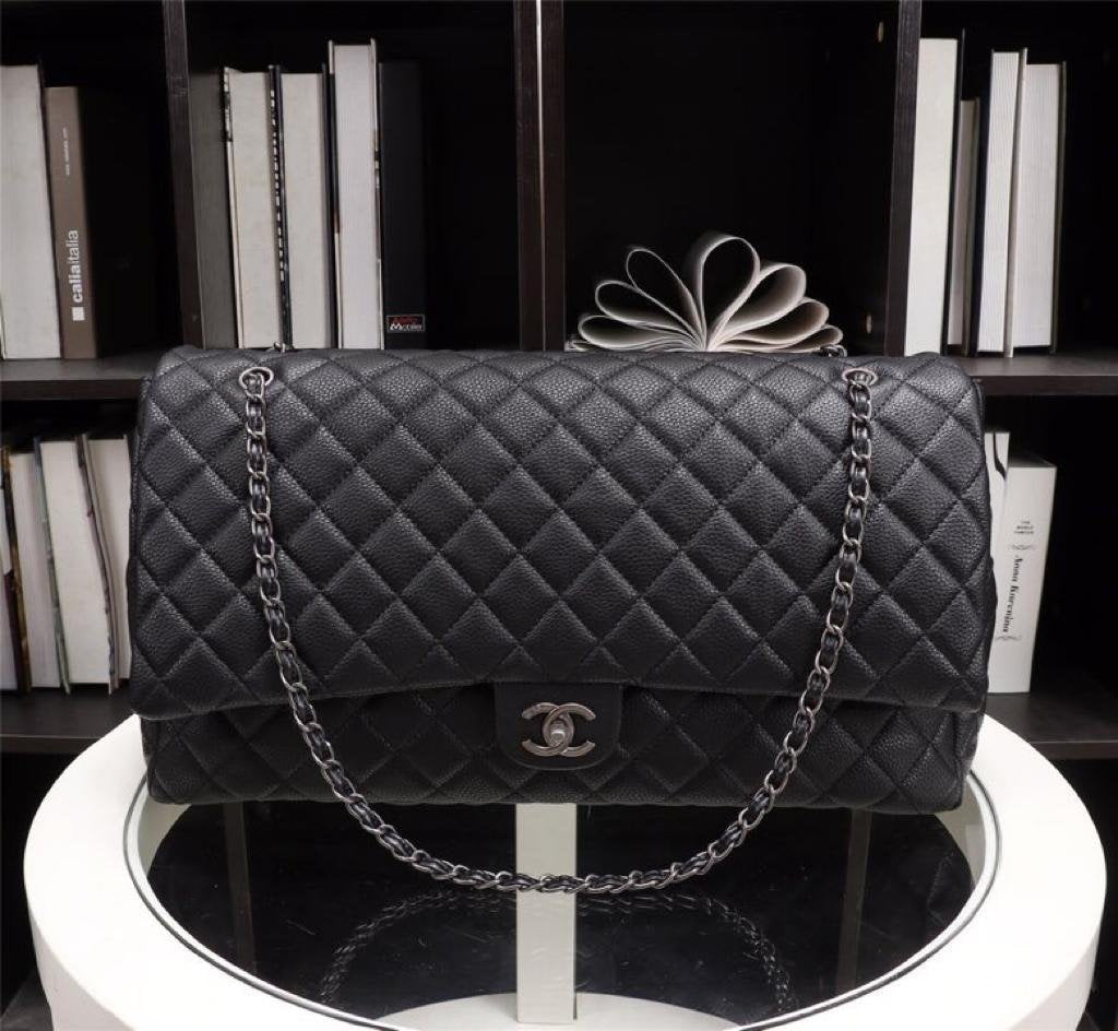 TOP CHANEL Classic Flap Travel Bag Caviar XXL 45cm – Black & SHW