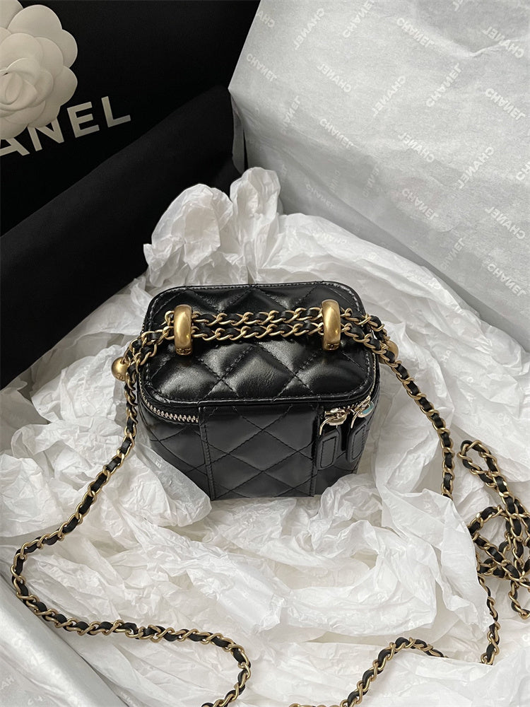 TOP CHANEL Mini Vanity Case Perfect Fit Bag - Black