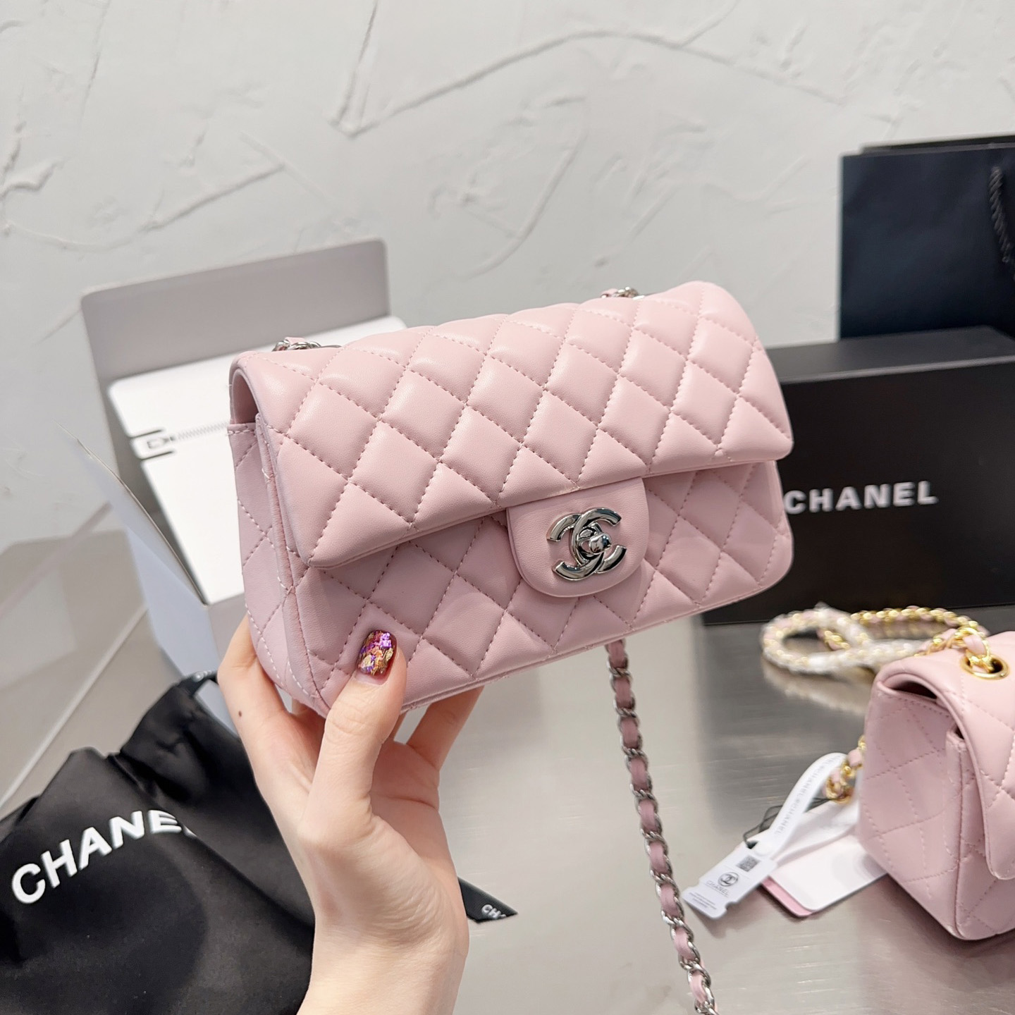 Chanel Classic Pink Flag Bag Small 20cm-   (Replica)