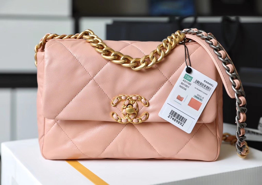 TOP CHANEL 19 Bag Small 26cm - Coral Pink & GHW
