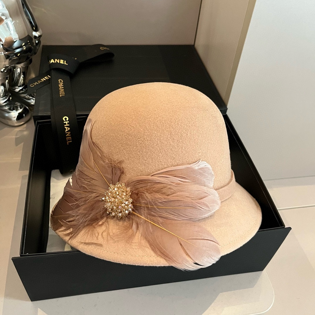 TOP Miu Miu Wool Hat - Pink