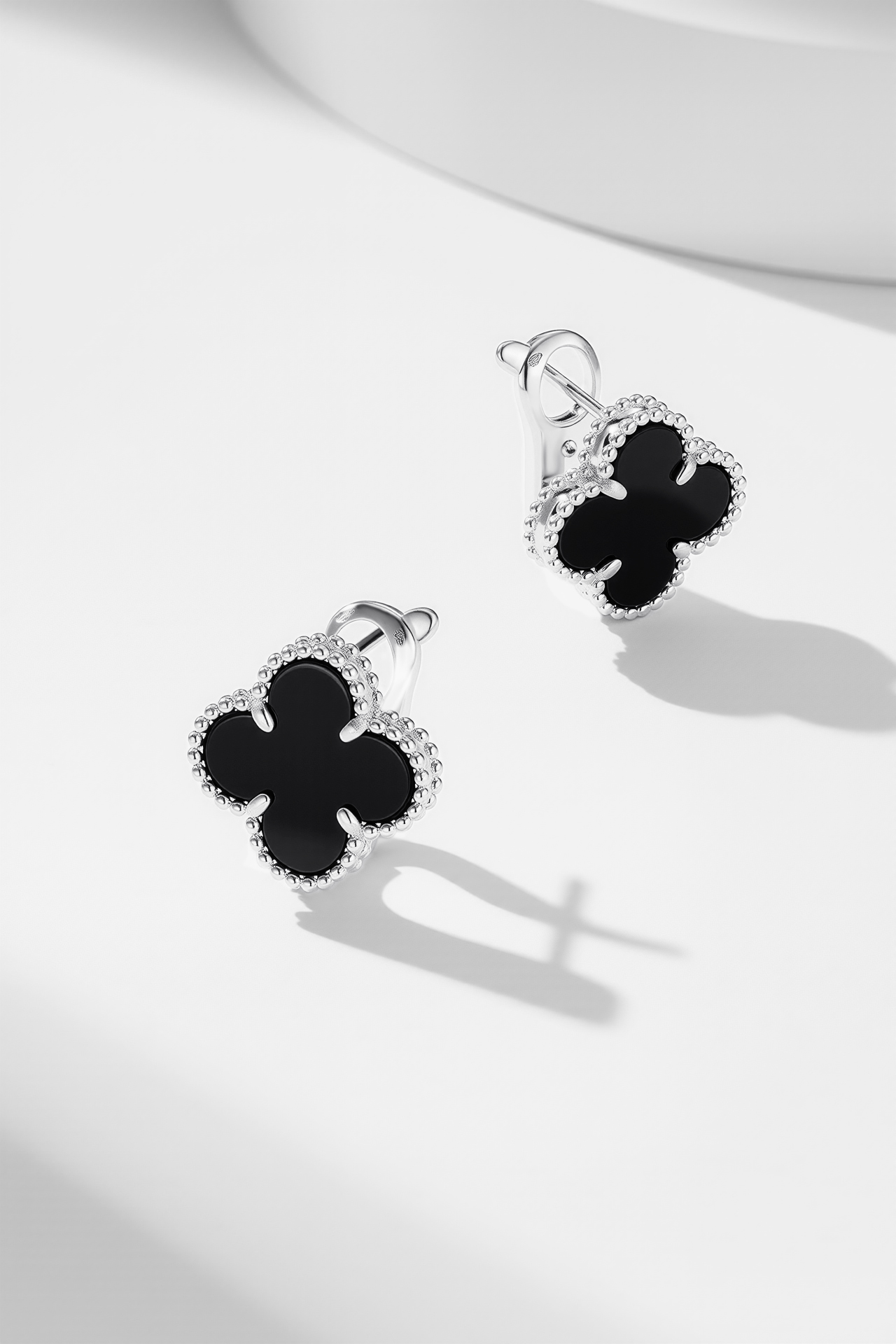 TOP Van Cleef & Arpels Earrings - Silver&Black