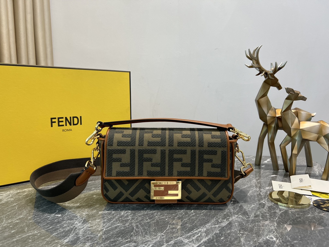 TOP FENDI Canvas Baguette Bag - 27x5x15cm