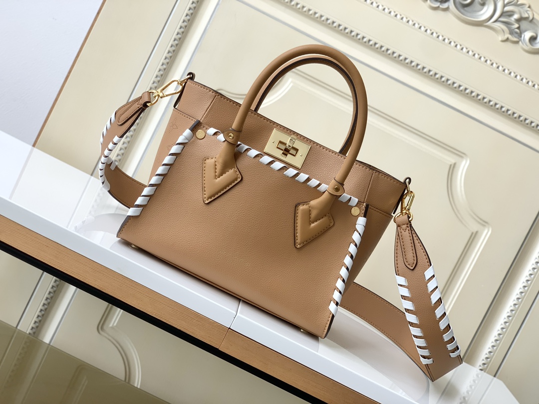 TOP Louis Vuitton LV  On My Side Tote Braided series Bag