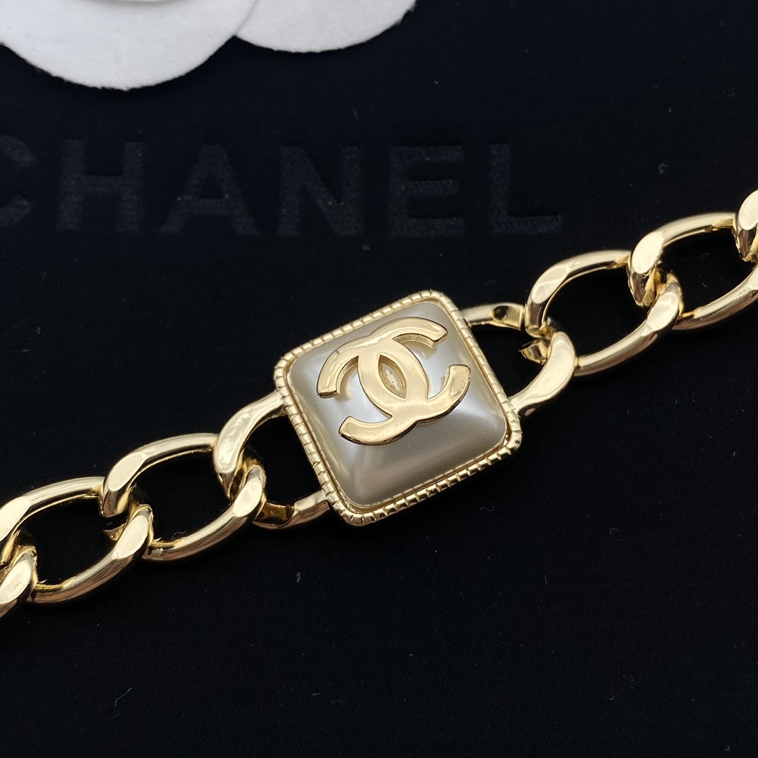 TOP CHANEL Choker Necklace Bracelet Set