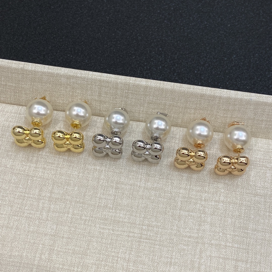 TOP Louis Vuitton LV Earrings - 3 Color