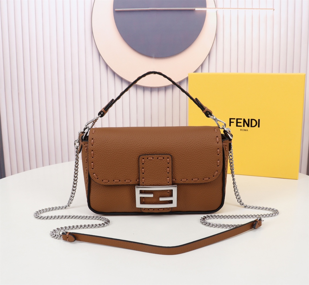TOP FENDI Baguette FF Bag 20x13x5cm - Brown