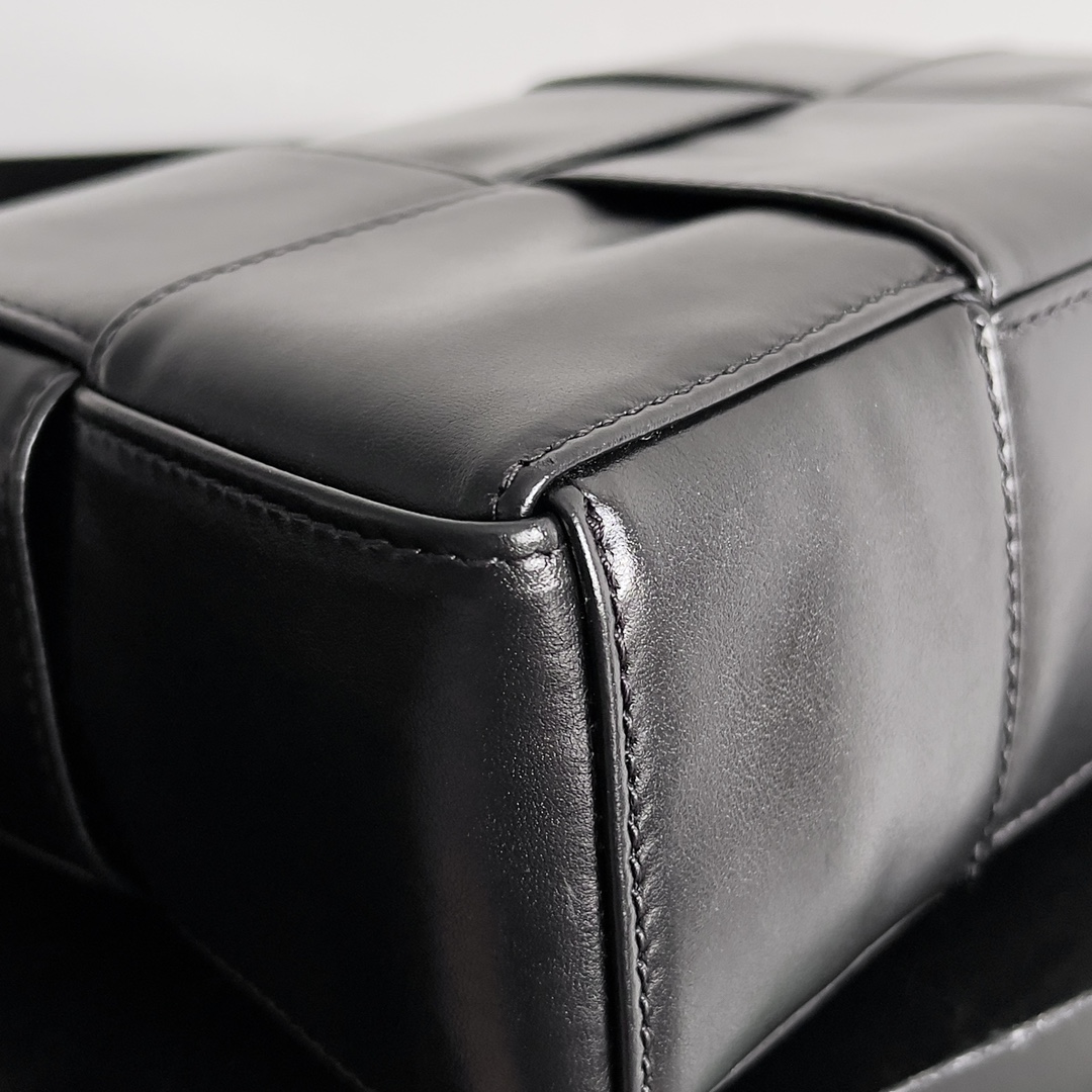 TOP Bottega Veneta BV Cassette Bag 21x13x6.5cm - 2 Color