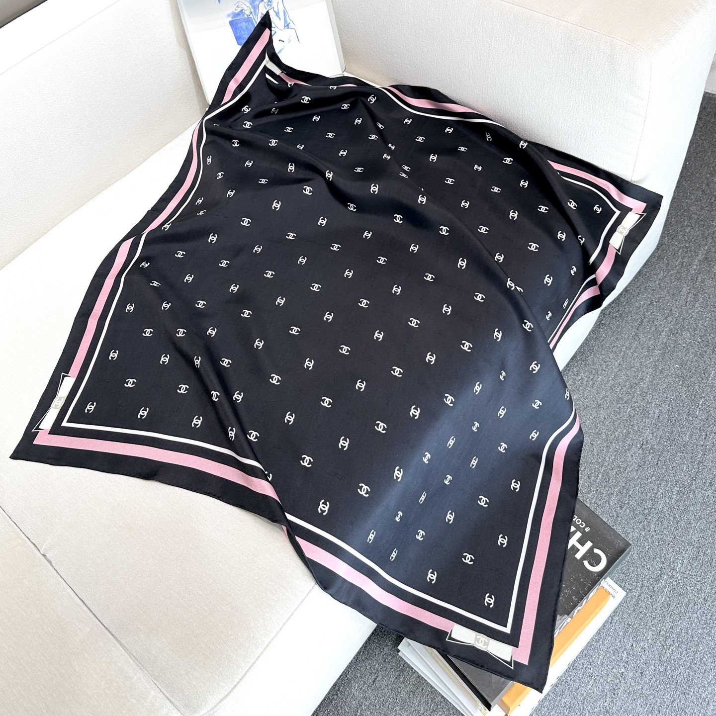 TOP CHANEL Silk Scarf 90 x 90 cm - Black