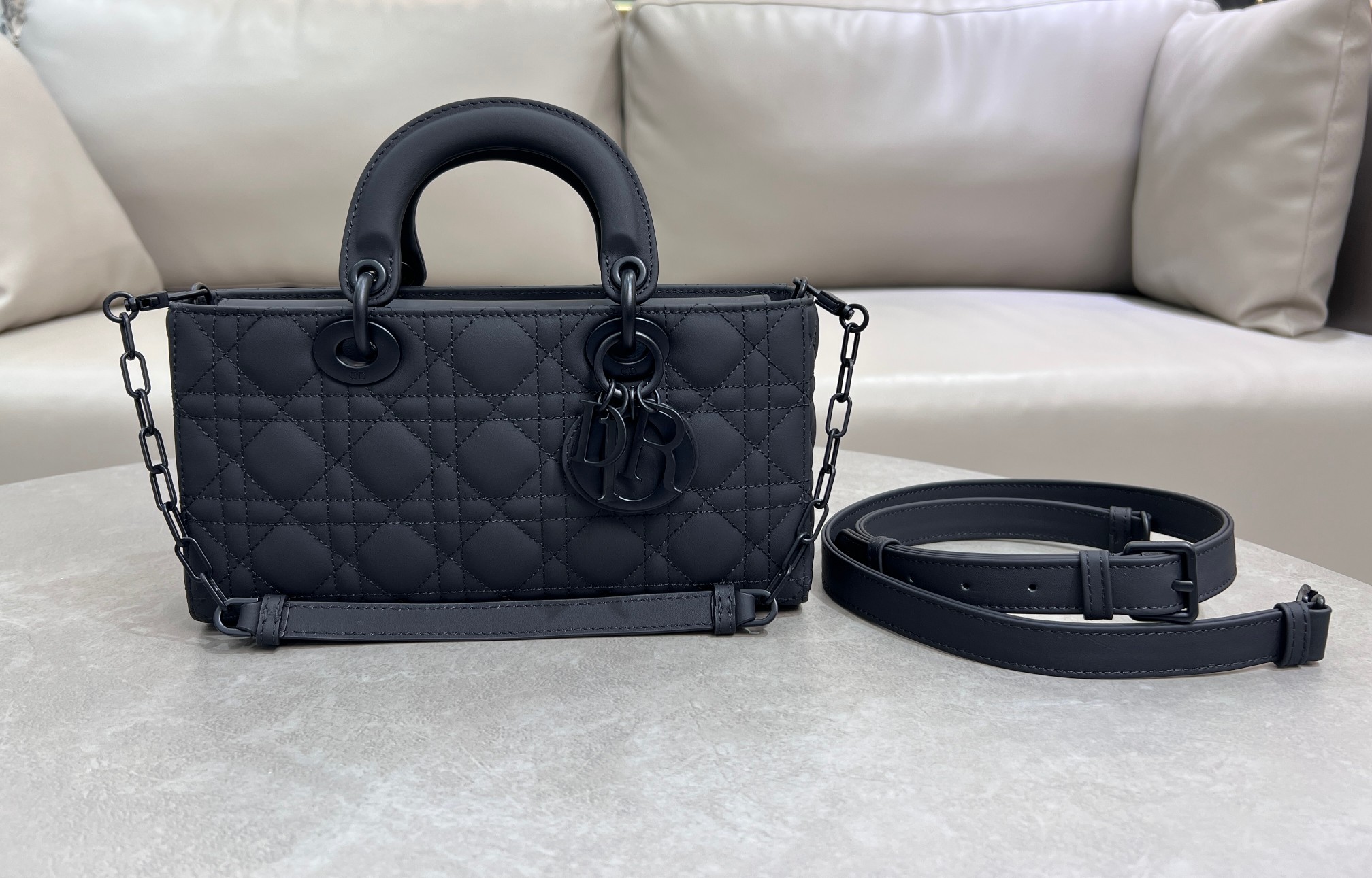 TOP Christian Dior Lady D-Joy Bag Collection 22cm/26cm - Black