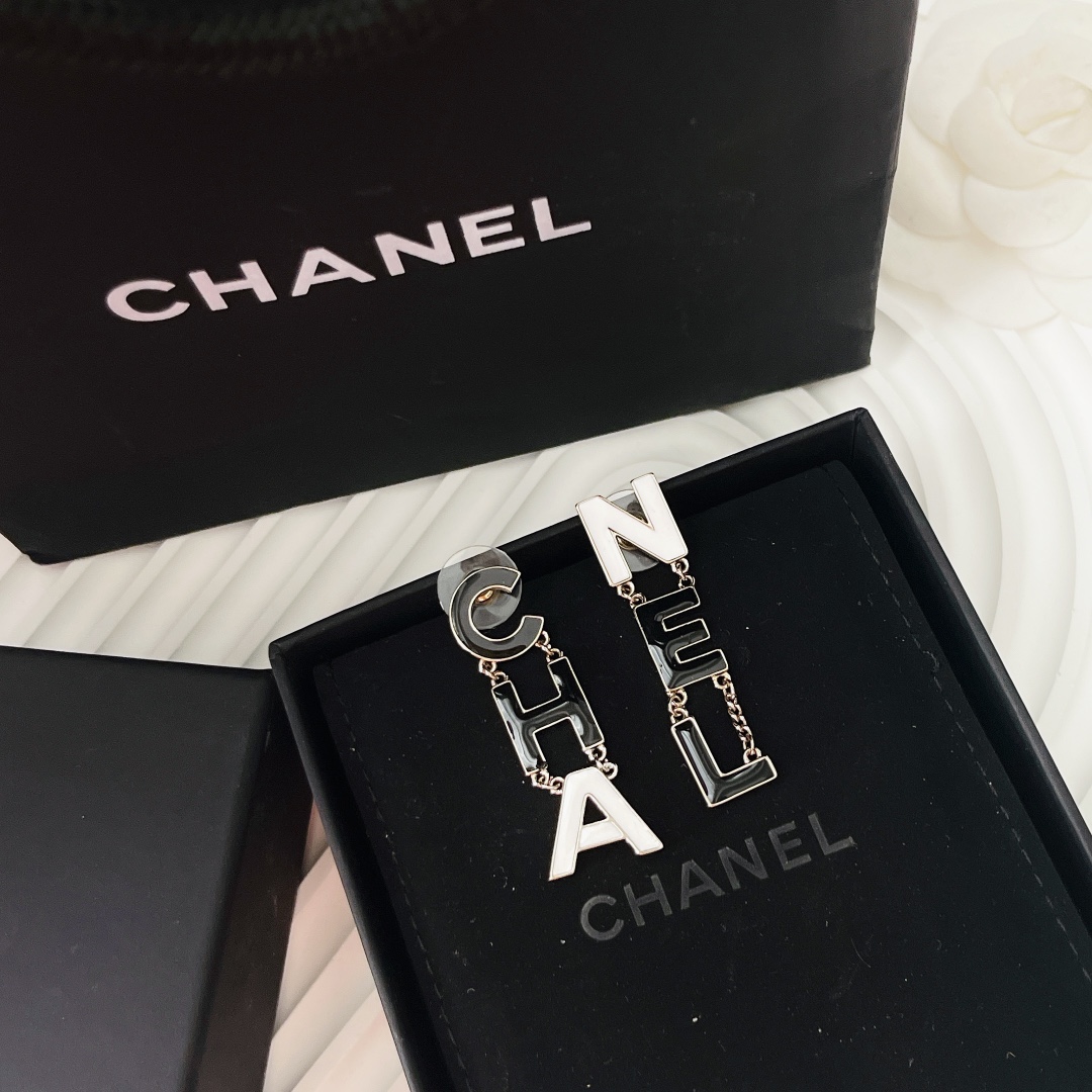 TOP CHANEL Enamel Letter Tassels Earrings