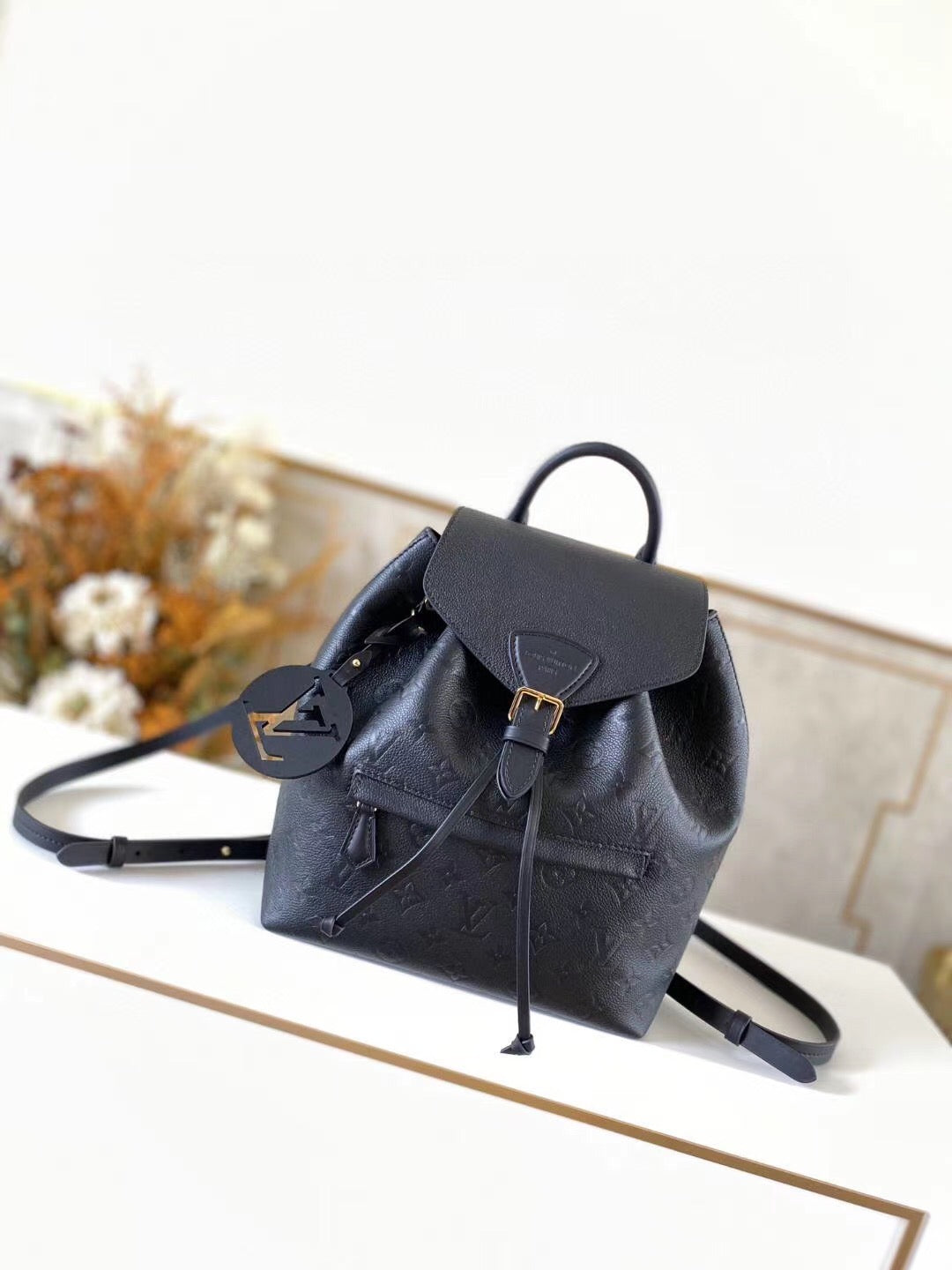TOP Louis Vuitton LV  Backpack Montsouris Monogram Empreinte PM 27.5 x 33 x 14 cm - BLACK