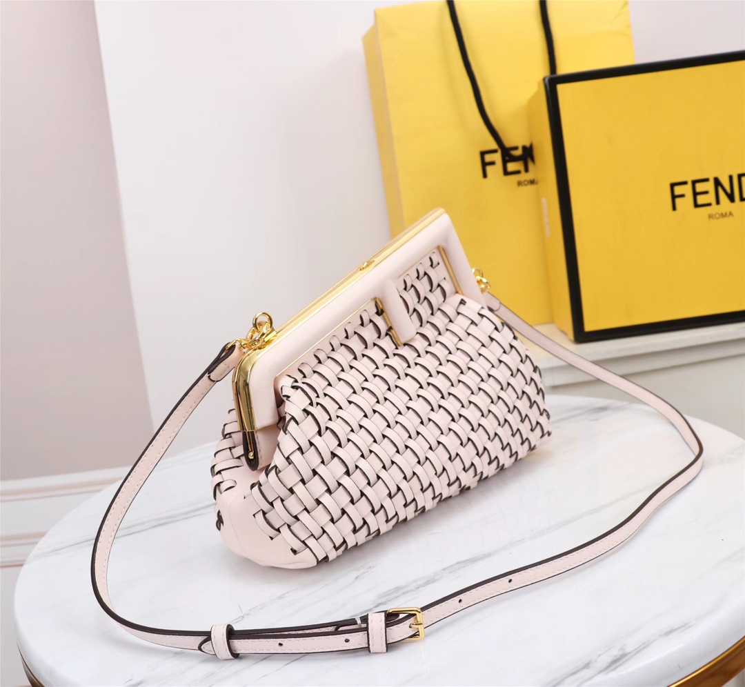 TOP FENDI FENDI First Pink Hand-Woven leather Bag -  Light Pink