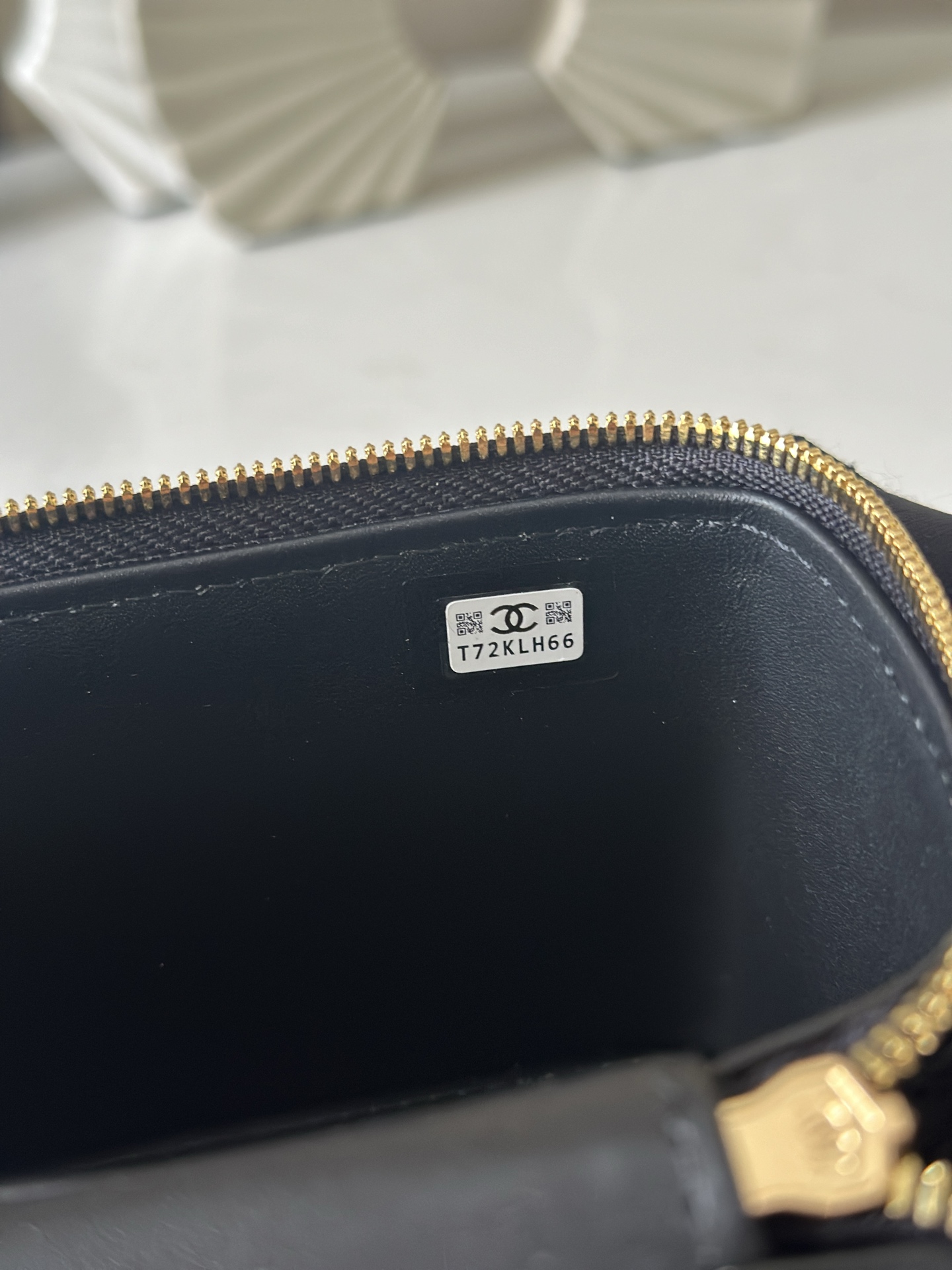 TOP CHANEL Vanity Case Bag 17cm - Black