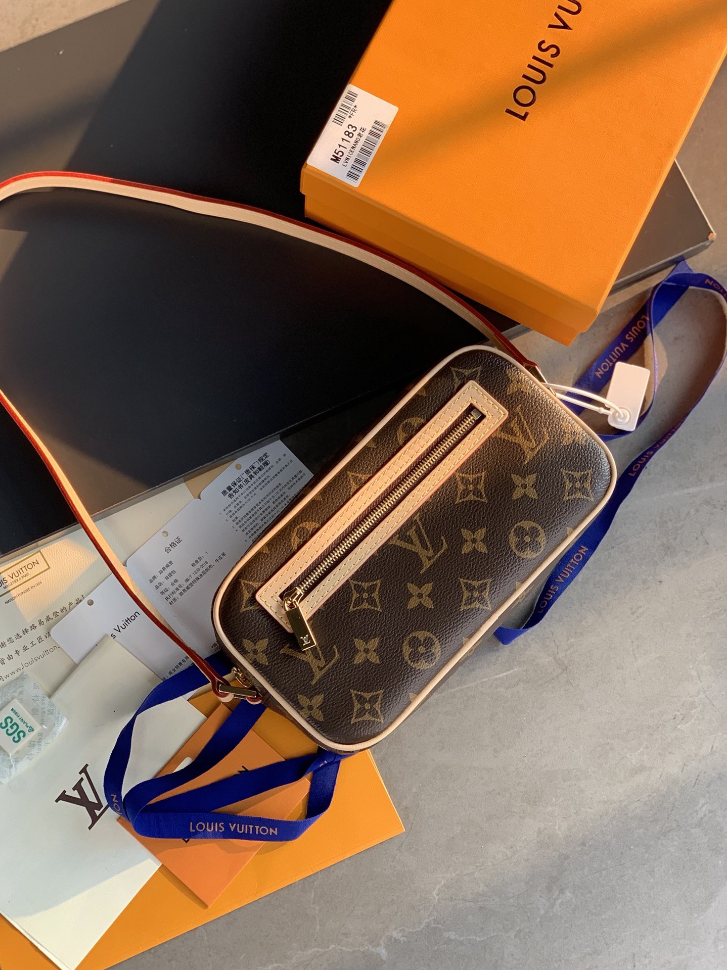 TOP Louis Vuitton LV Vintage Monogram Underarm Bag 22x6x11.5cm - Brown