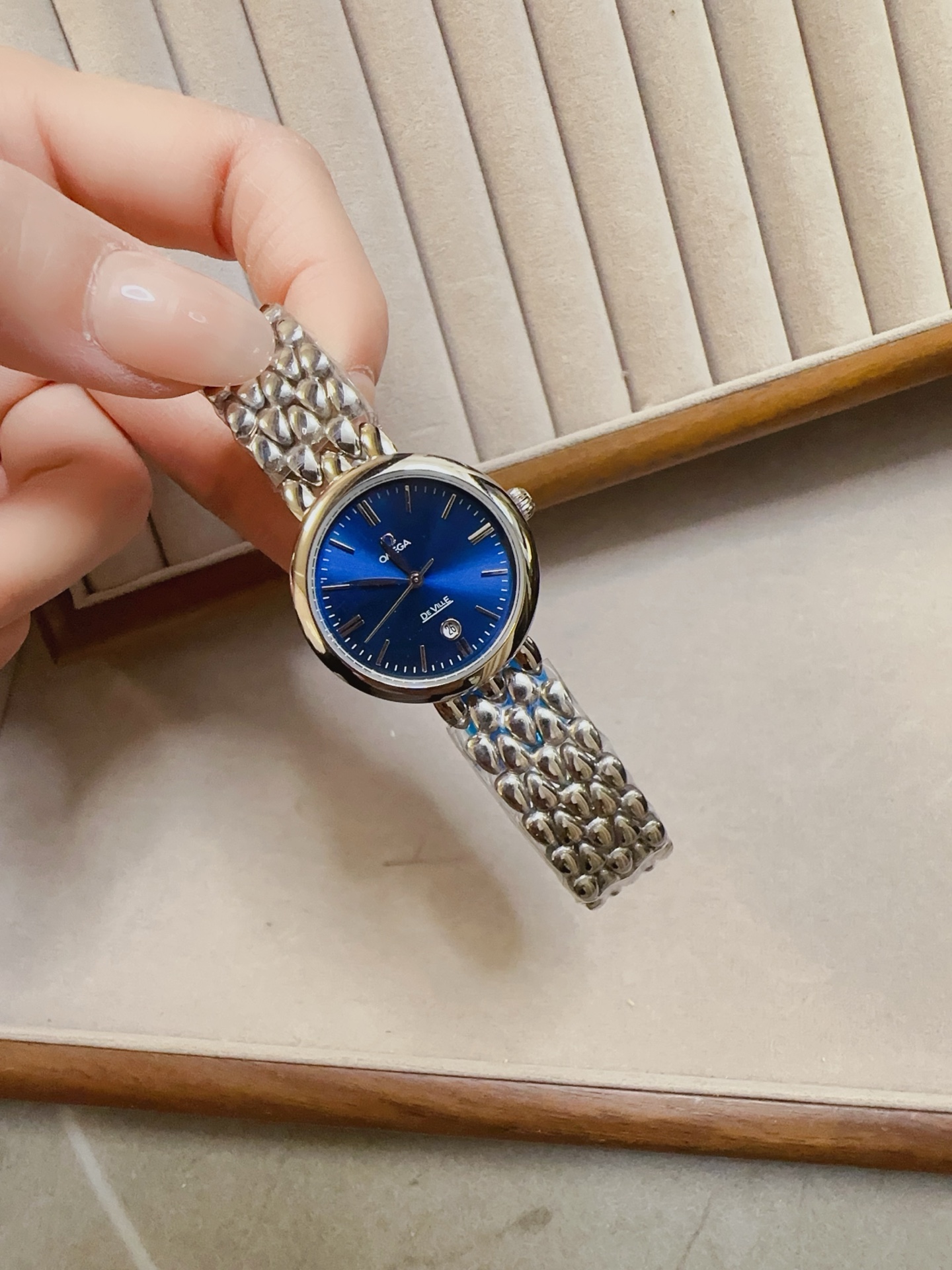 TOP OMEGA Women's Watch 28mm - 4 Colors