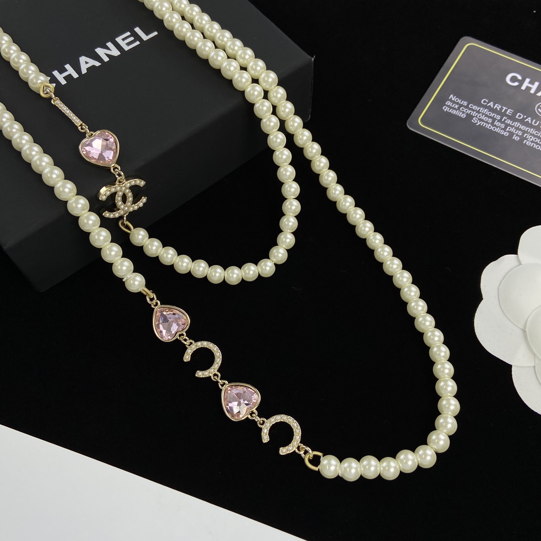 TOP CHANEL Long Pearl Necklace