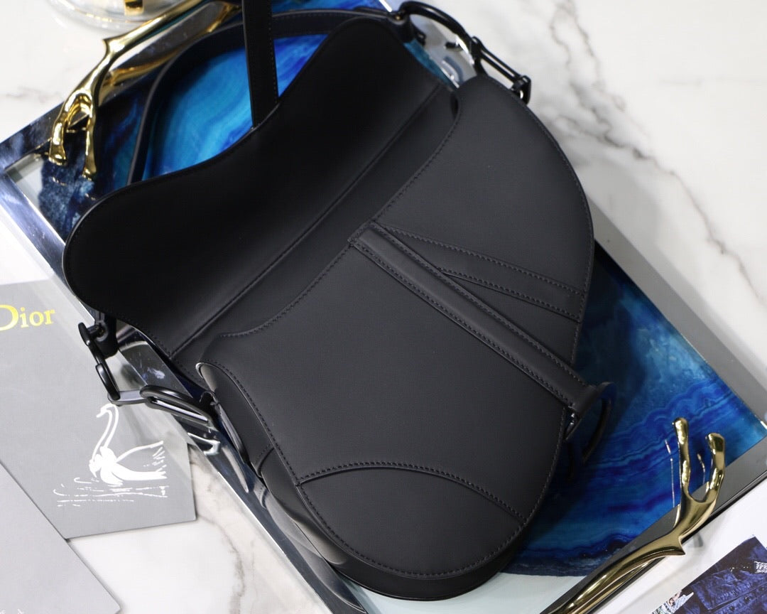 TOP Christian Dior Saddle Bag - MATTE BLACK