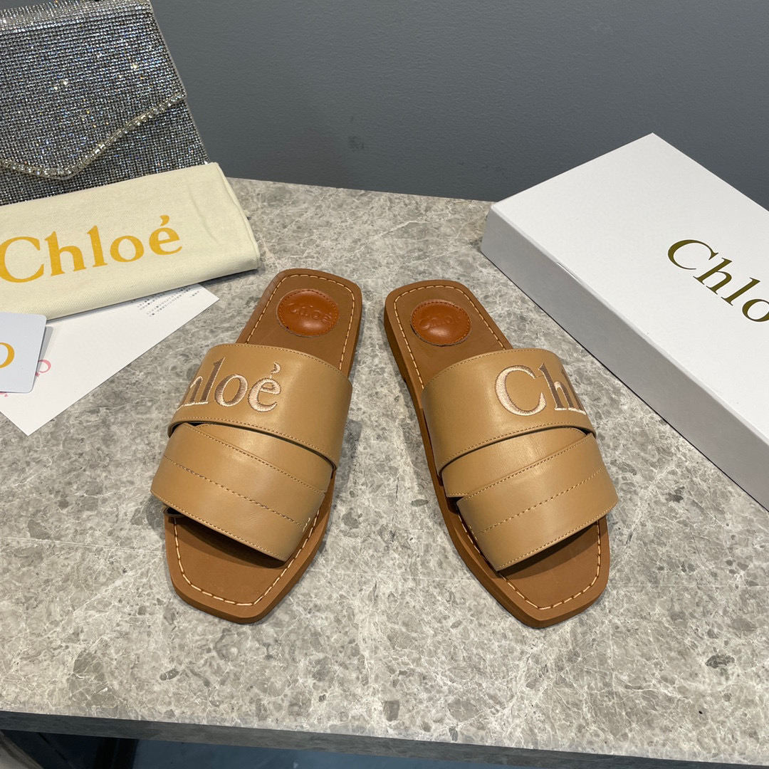 Chloe Leather Logo Embroidery Shoes Sandal (Replica)