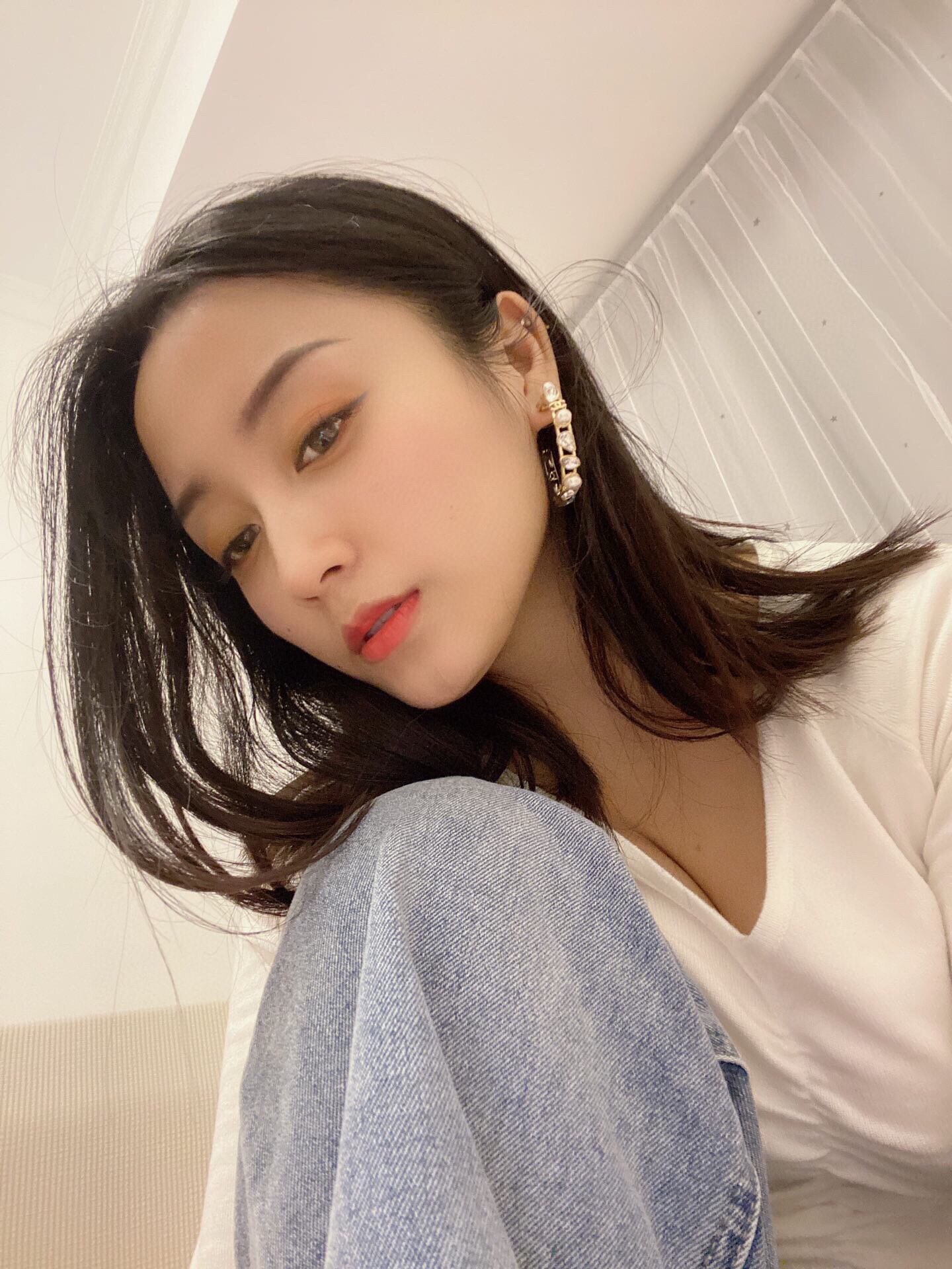 TOP CHANEL Half Circle Earrings