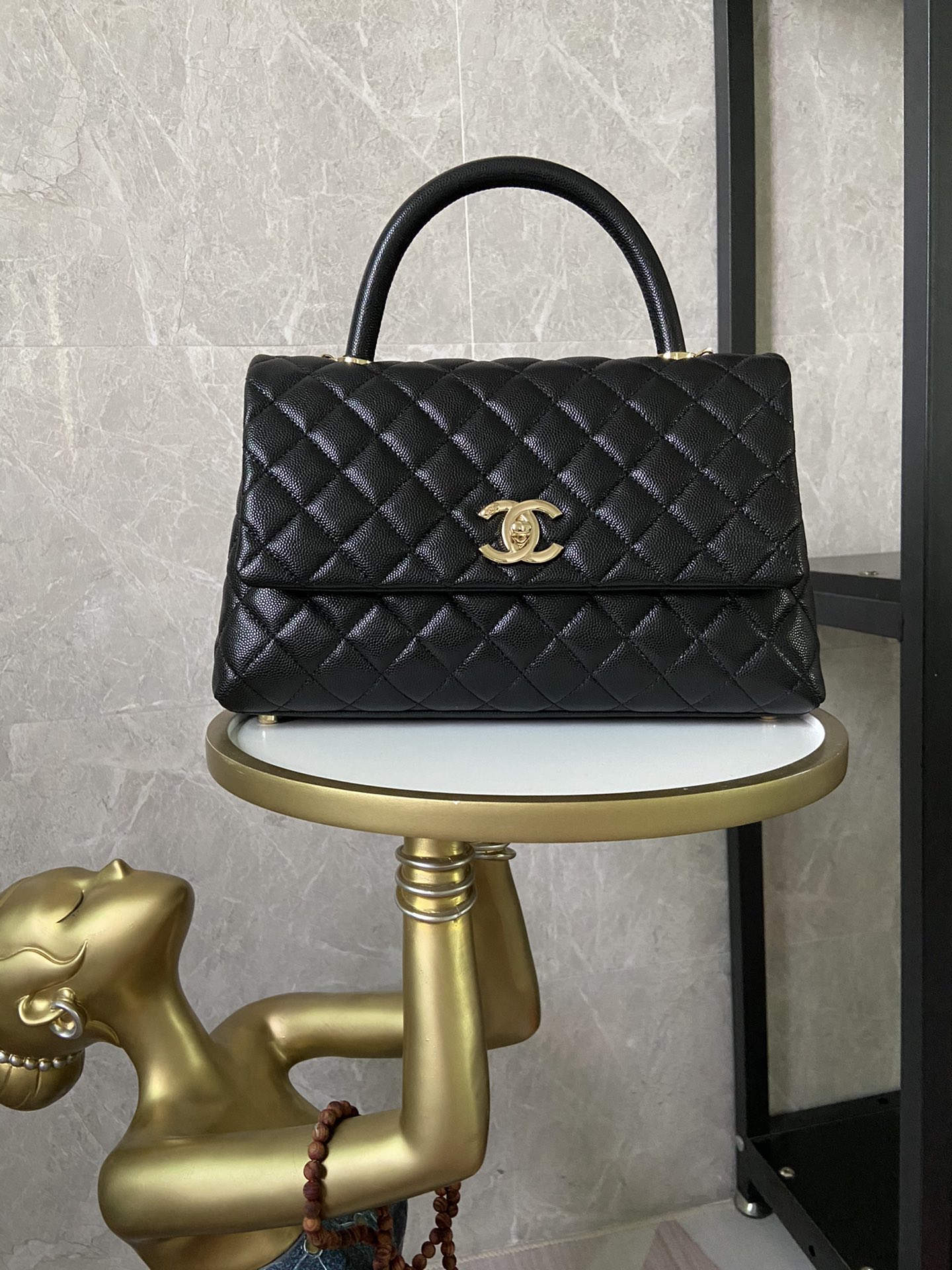 TOP CHANEL Particle Embossed Calfskin CoCo Handle Bags 18x29X12CM - Black - GHW