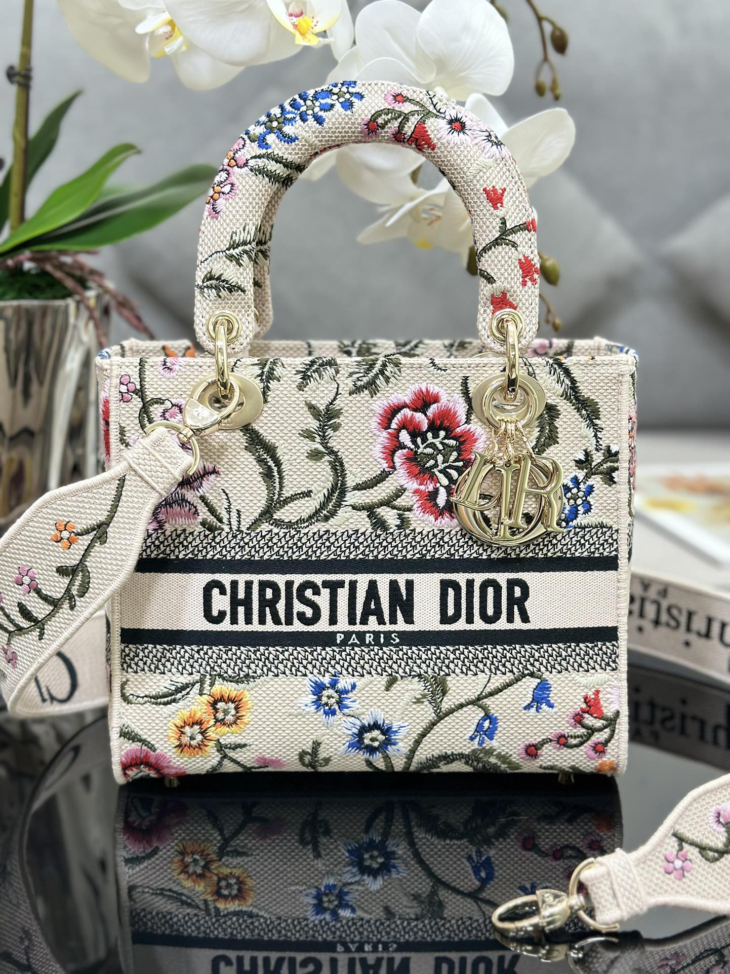 TOP Christian Dior Five Grid Embroidered Floral Handbag 24x20x11CM - Apricot&GHW