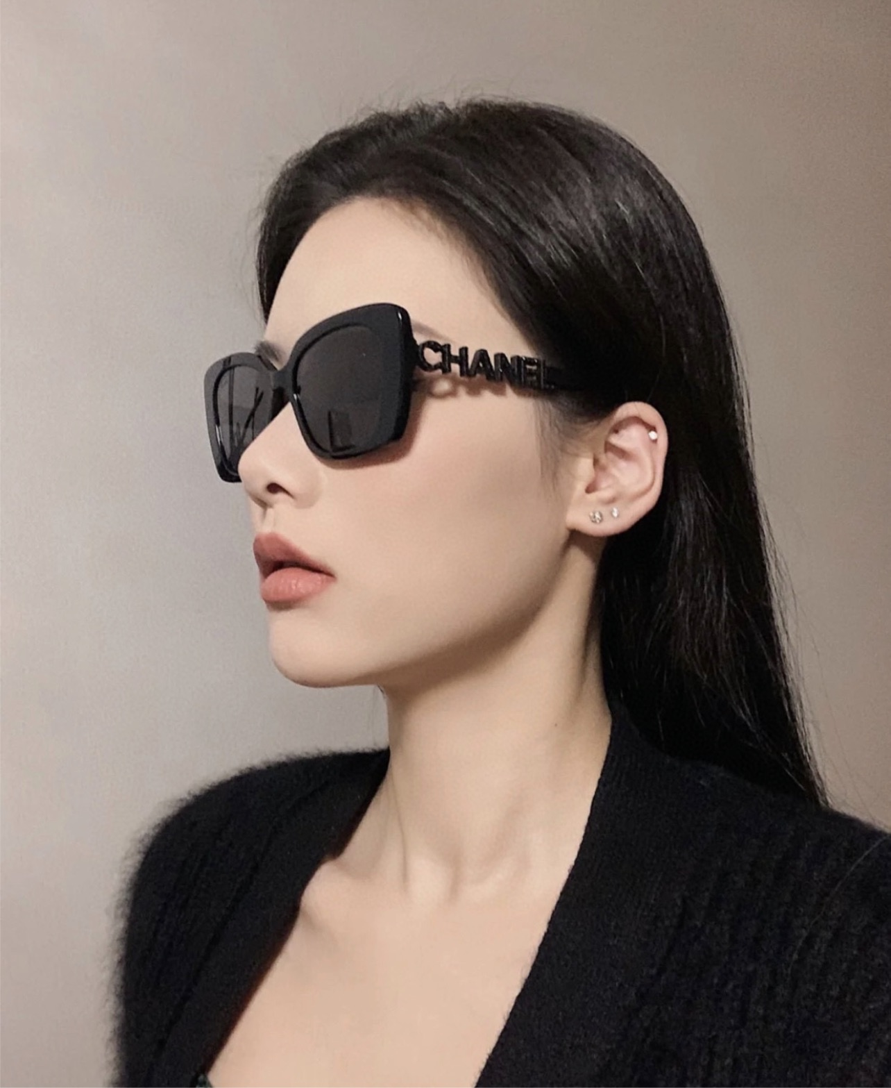 TOP CHANEL Acetate Strass Square Sunglasses - Black