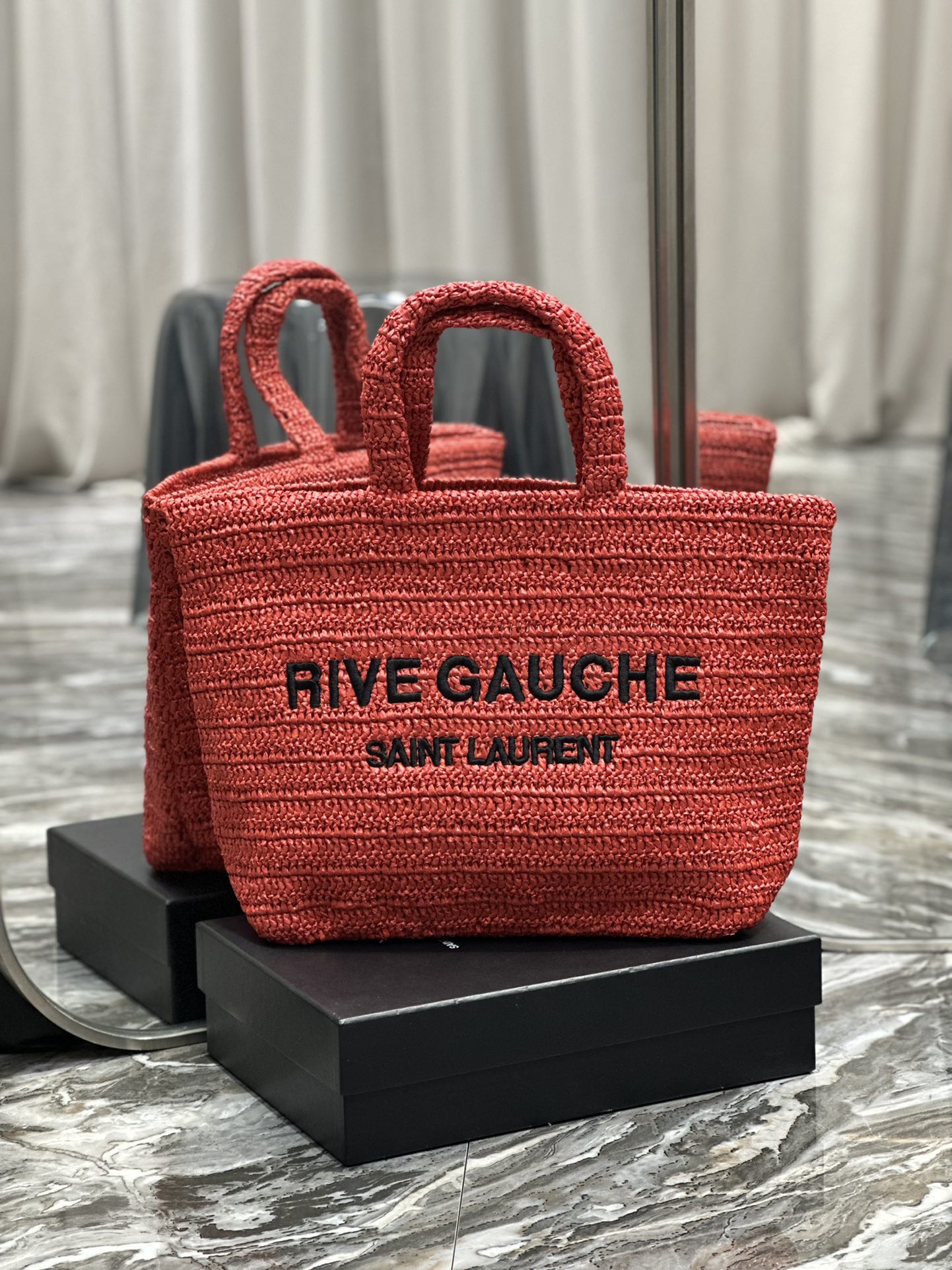 TOP Yves Saint Laurent YSL Rive Gauche Straw Tote Bag - Red