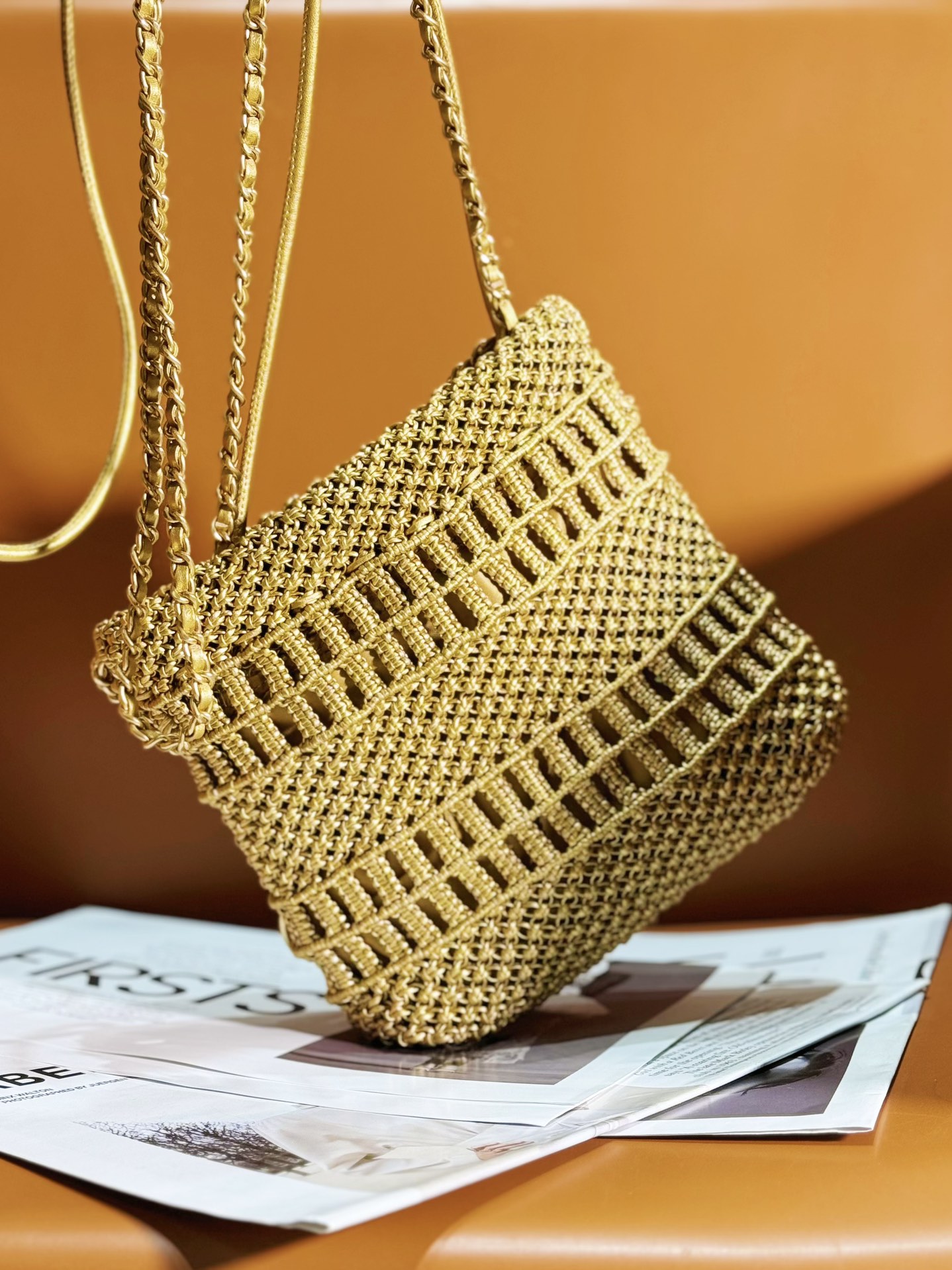 TOP CHANEL Mini 22 Bag Woven Calfskin 23x18.5x6cm - Gold&GHW