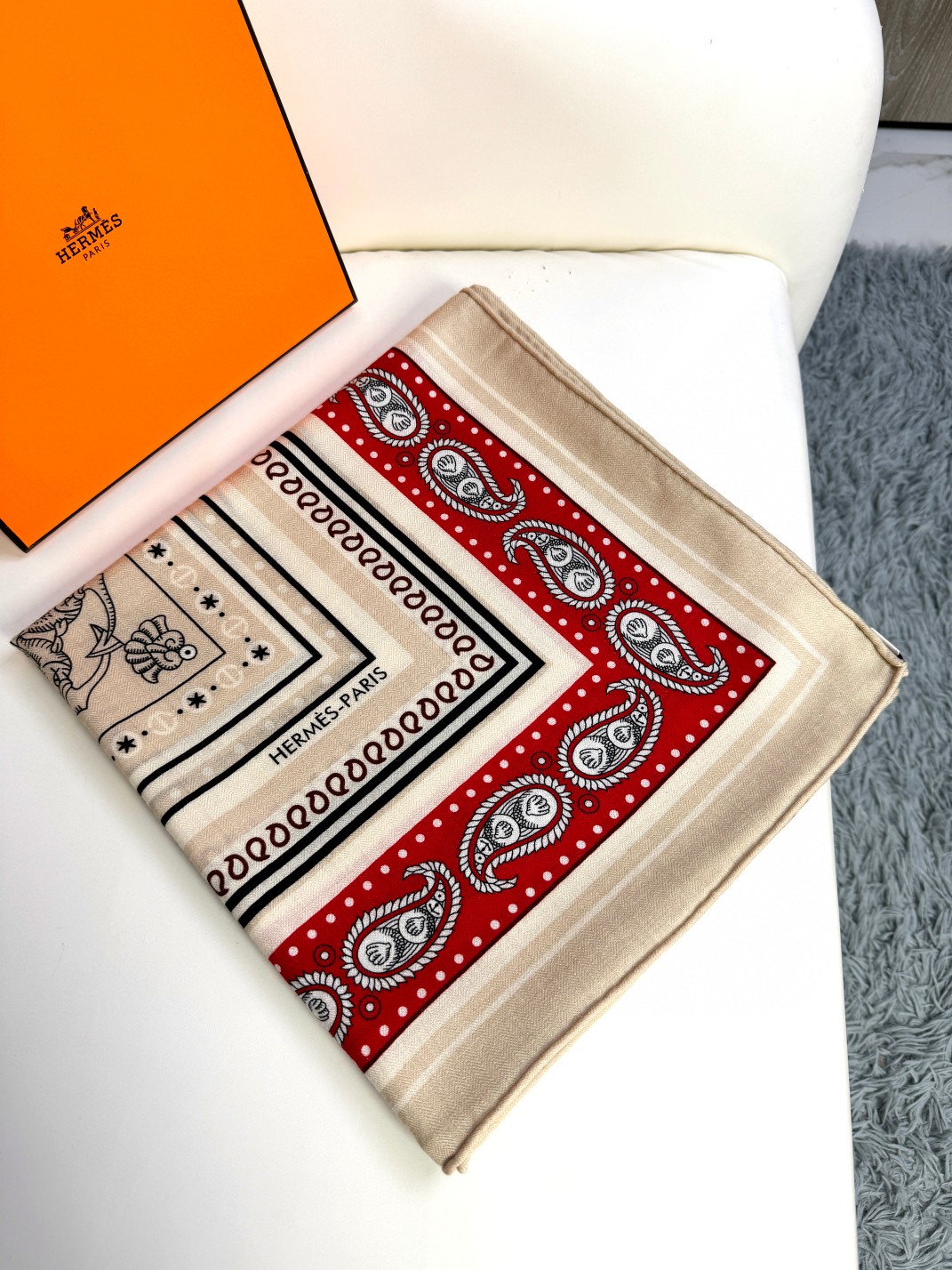 TOP HERMES Cashmere Scarf 135cm×135cm - 2 Colors
