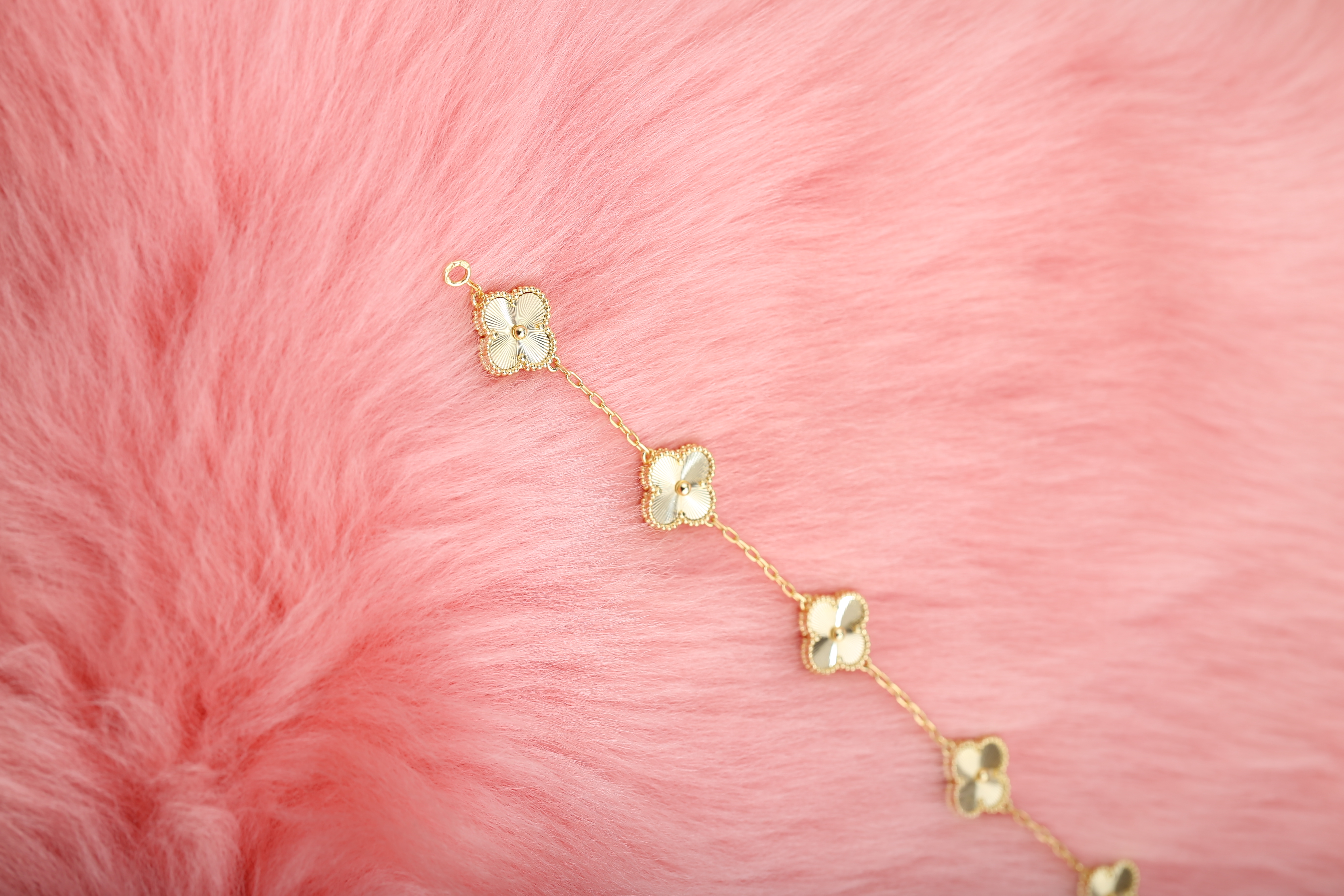 Van Cleef&Arpels VCA Gold Laser Bracelet