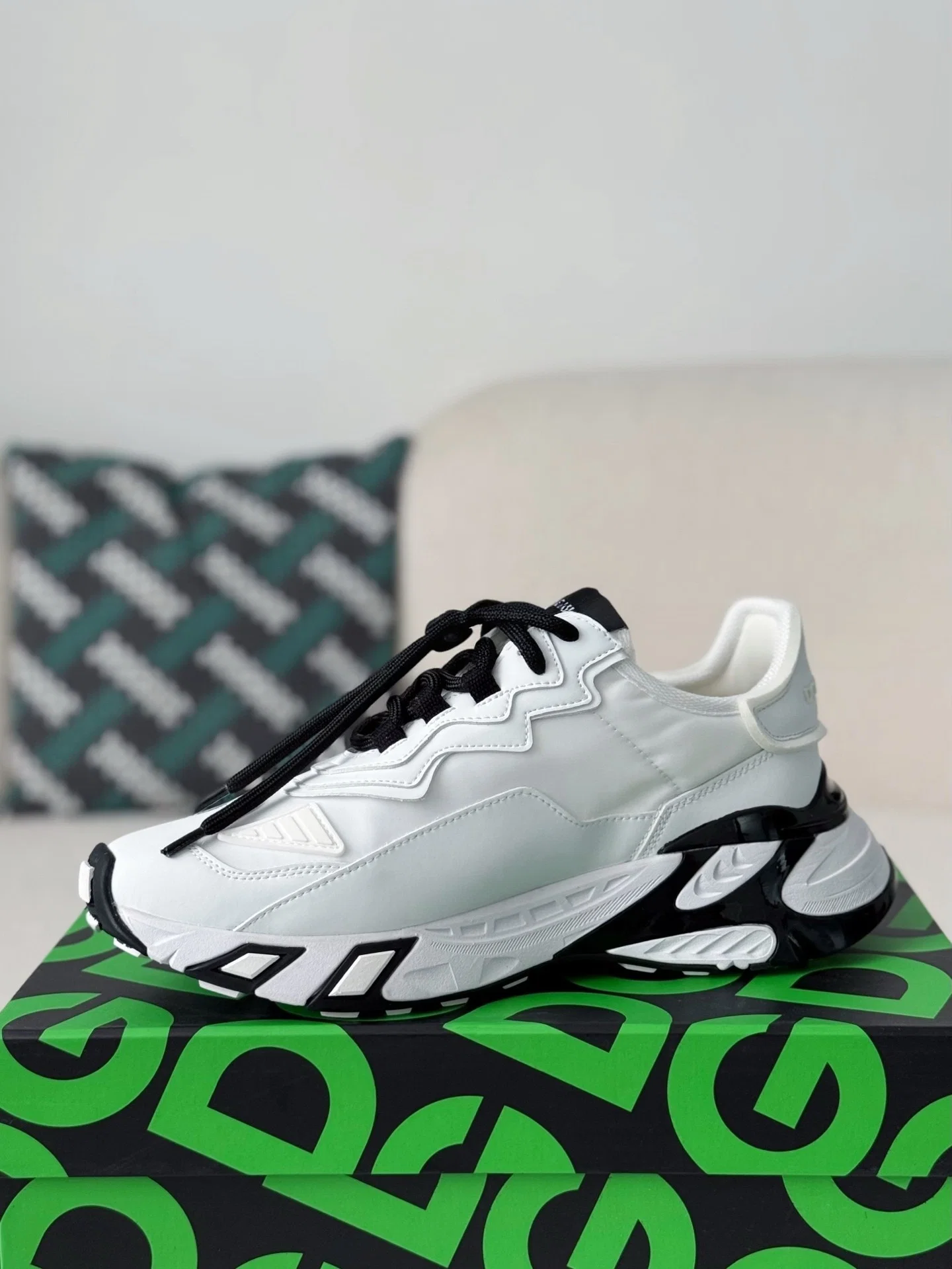 AAAShoes Two-Tone Patchwork Dad Sneakers Embroidery Logo Chunky Platform Running Trainers