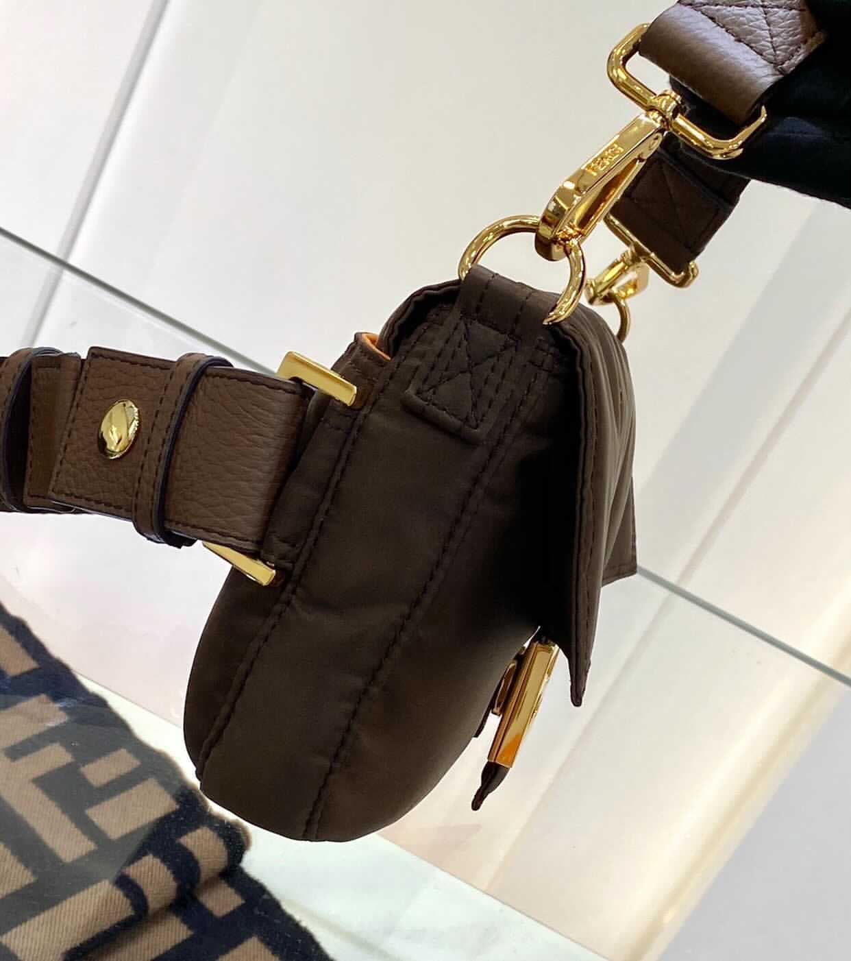 TOP FENDI Porter Baguette Small Bag