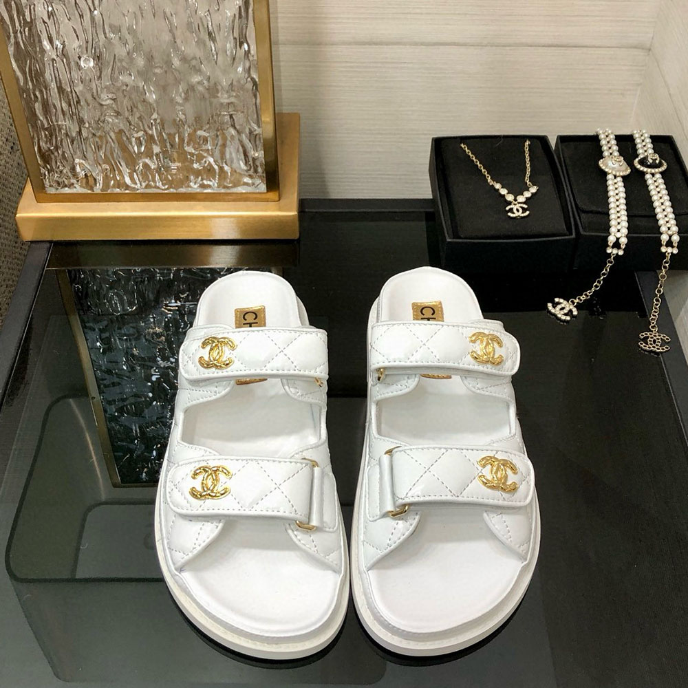 Chanel Fashionable Half Slippers Sandals Slide（Replica）
