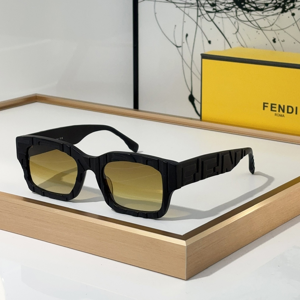 Fendi UV Protection Sunglasses Top Quality （Replica）