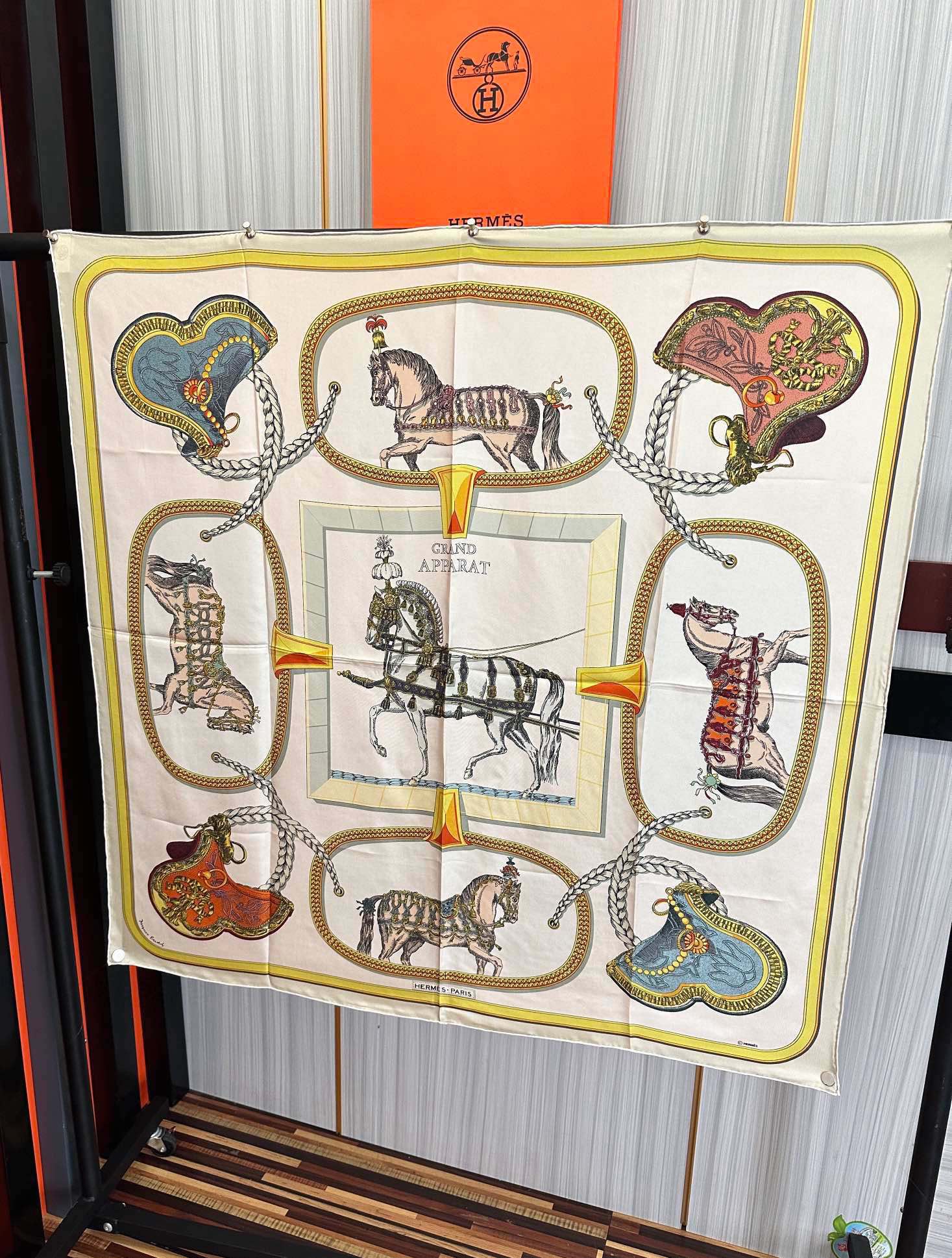 TOP HERMES Silk Scarf 90cm×90cm - 2 Colors