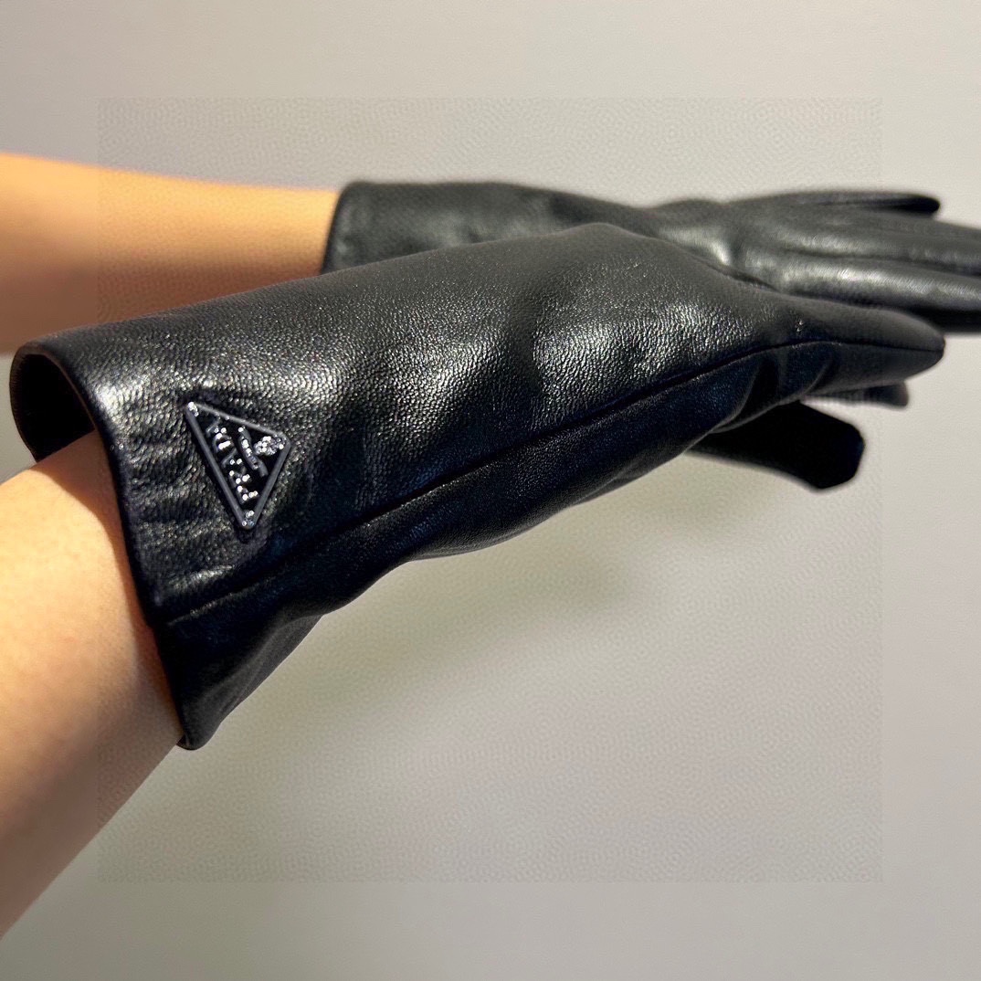 TOP PRADA Sheepskin Gloves - Black