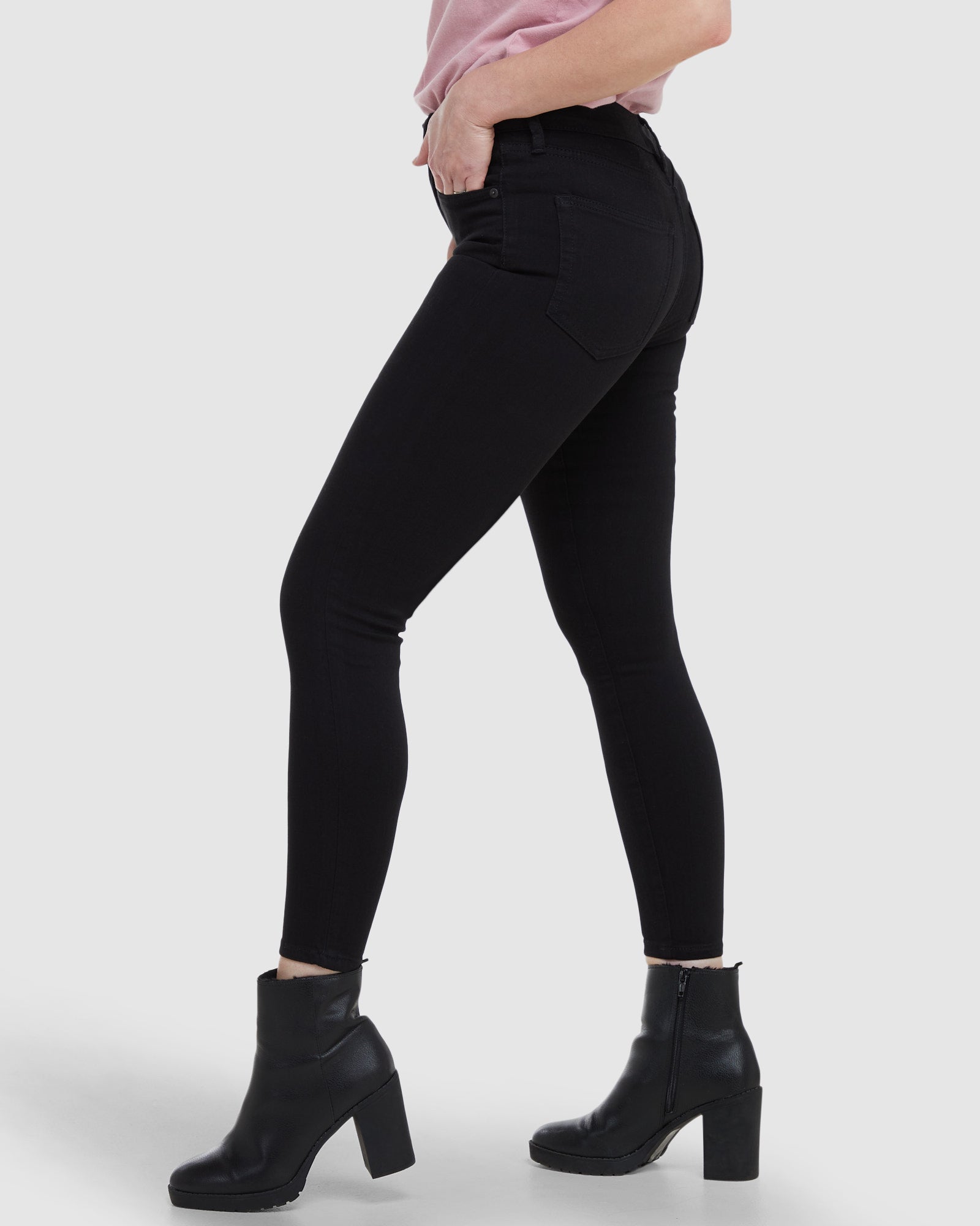 Studios High Rise Skinny Jeans | Black Black 30
