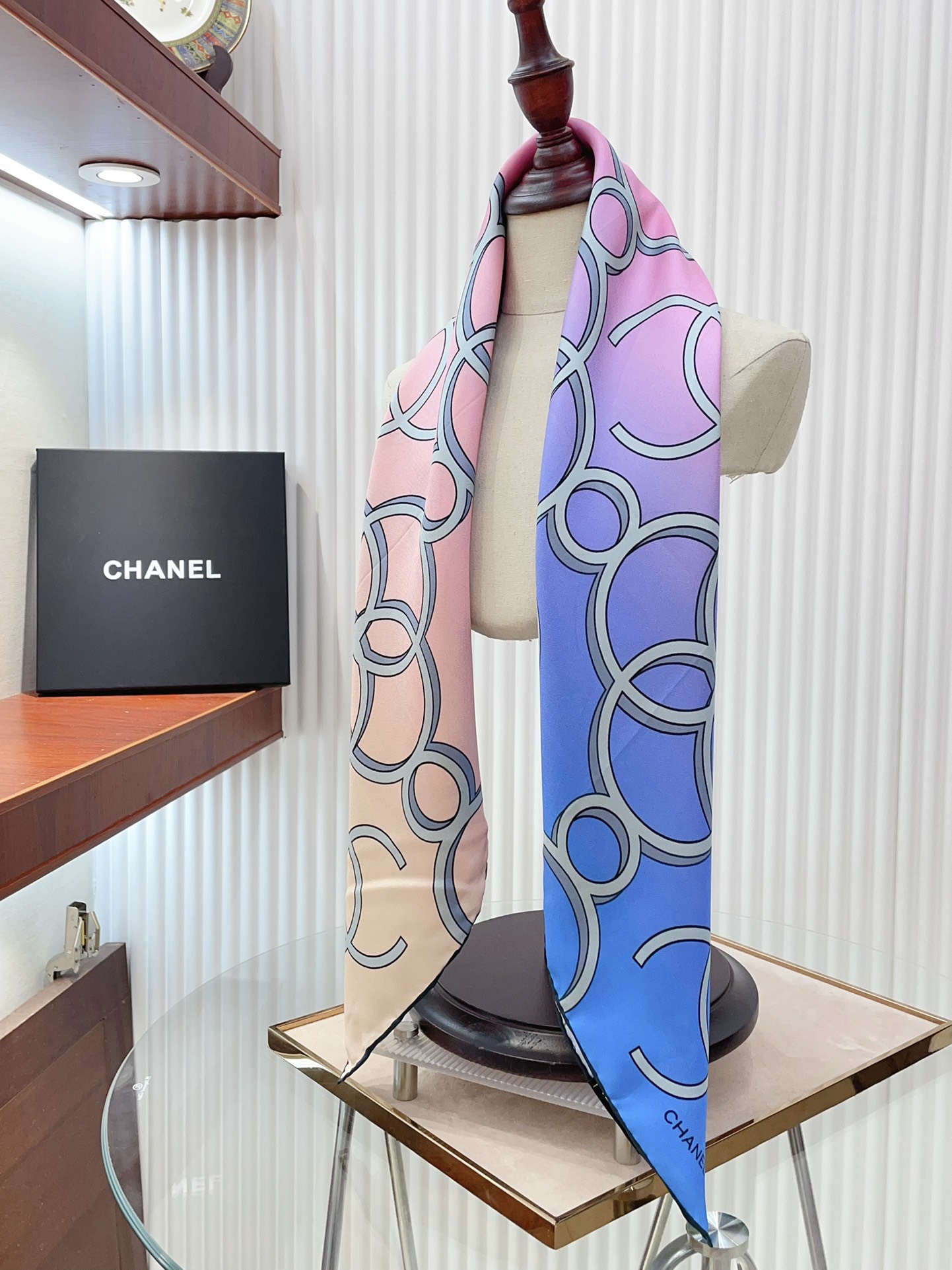 TOP CHANEL Silk Scarf 90 x 90 cm-2 Colors