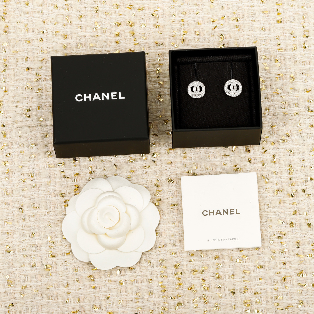 TOP CHANEL CC Earrings - Sliver