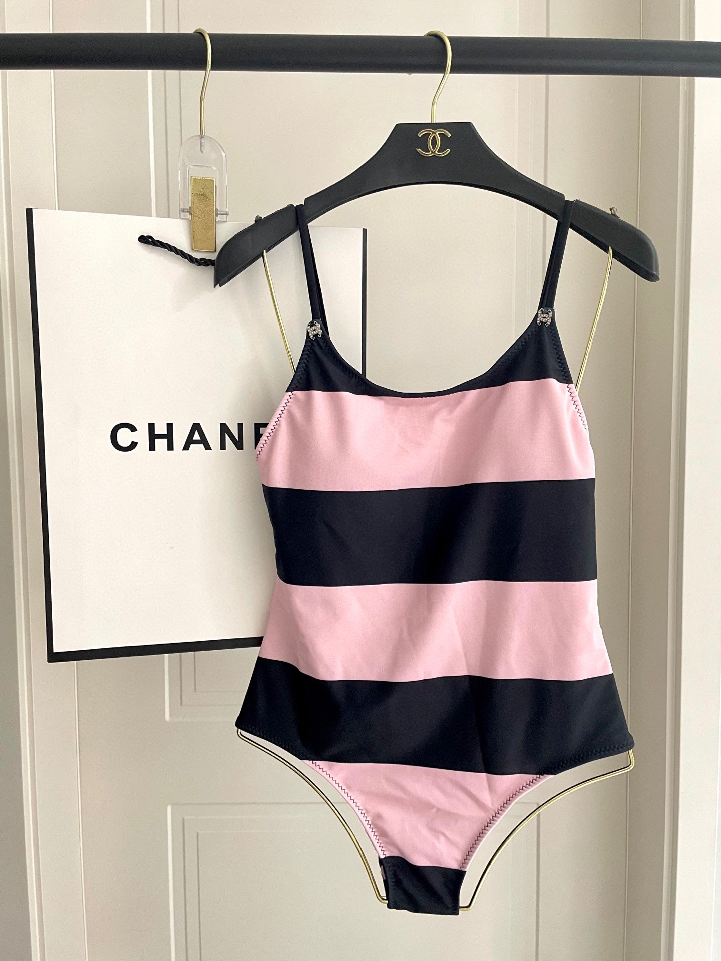 TOP CHANEL Striped One-Piece Swimsuit - Black and Pink