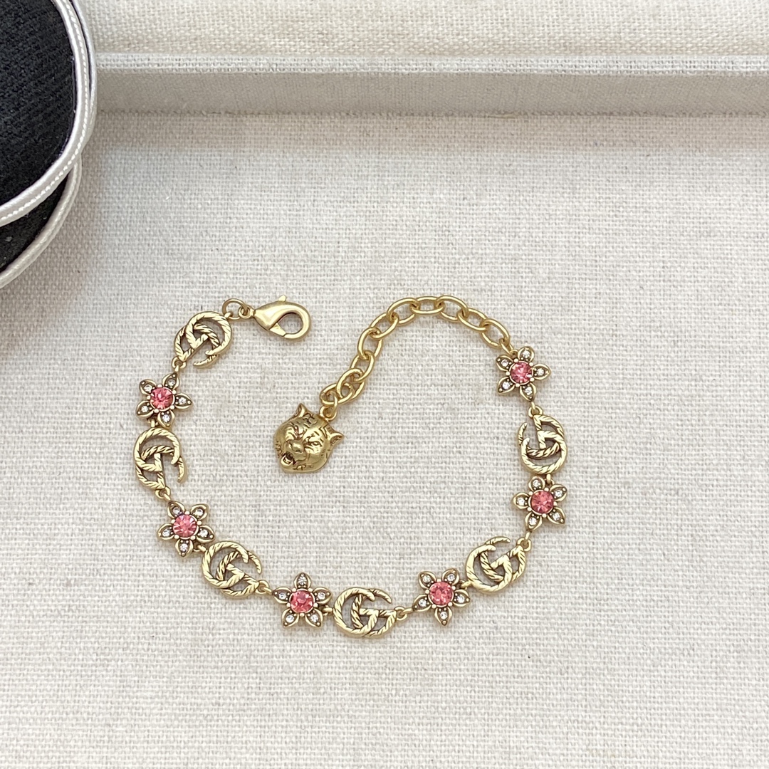 TOP GUCCI GG Bracelet - Gold